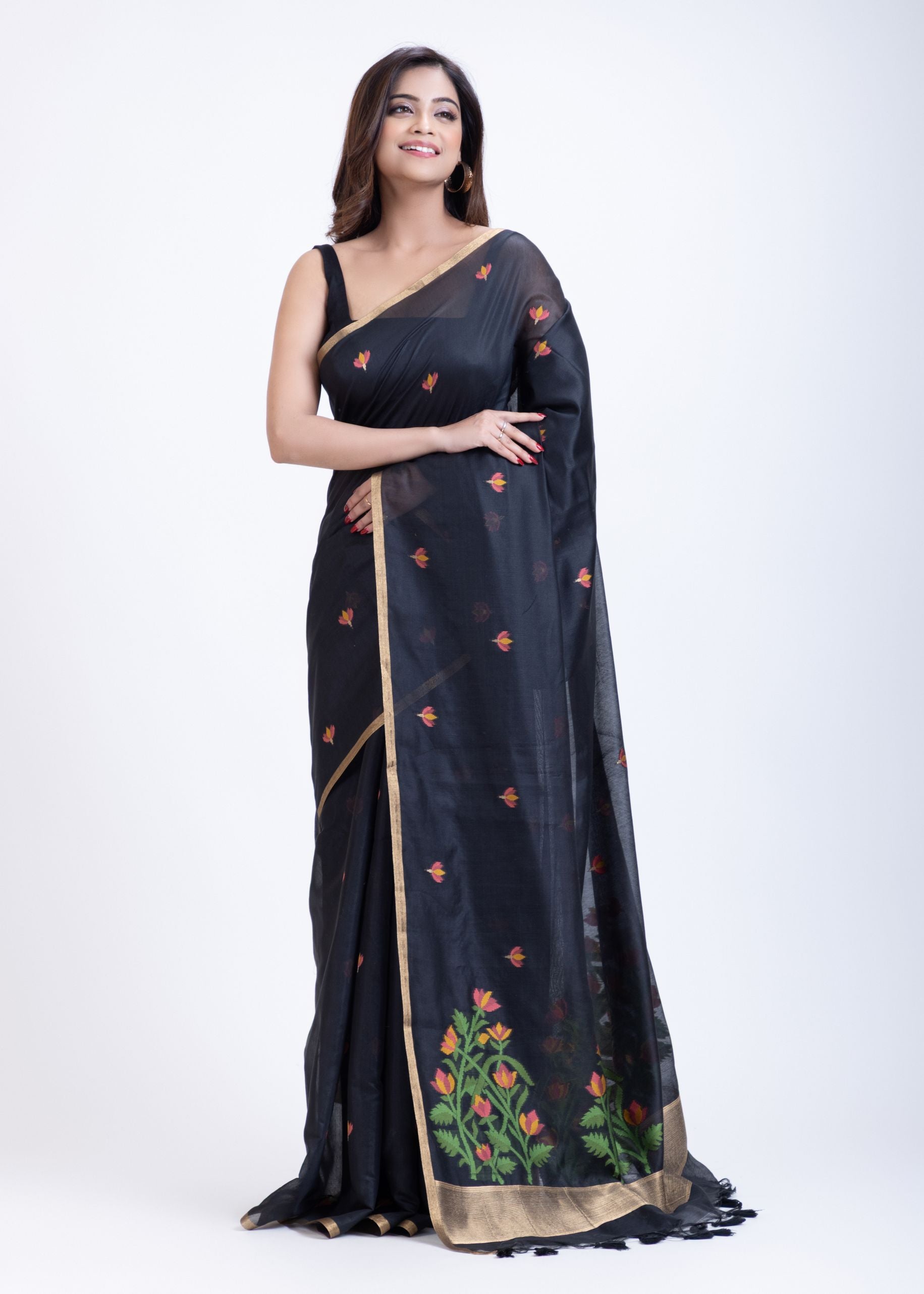 Black Jamdani Saree With Floral Weaving Pallu Front
