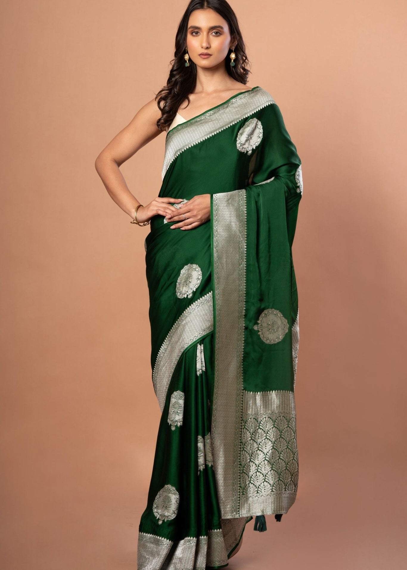 Green Handwoven Pure Mashru Banarasi Satin Silk Saree - Anvi Couture