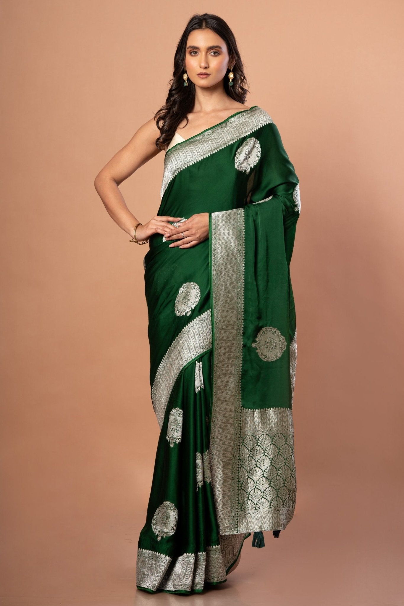 Green Handwoven Pure Mashru Banarasi Satin Silk Saree - Anvi Couture