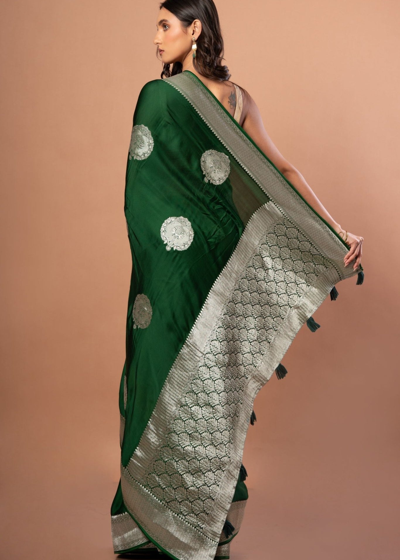 Green Handwoven Pure Mashru Banarasi Satin Silk Saree - Anvi Couture