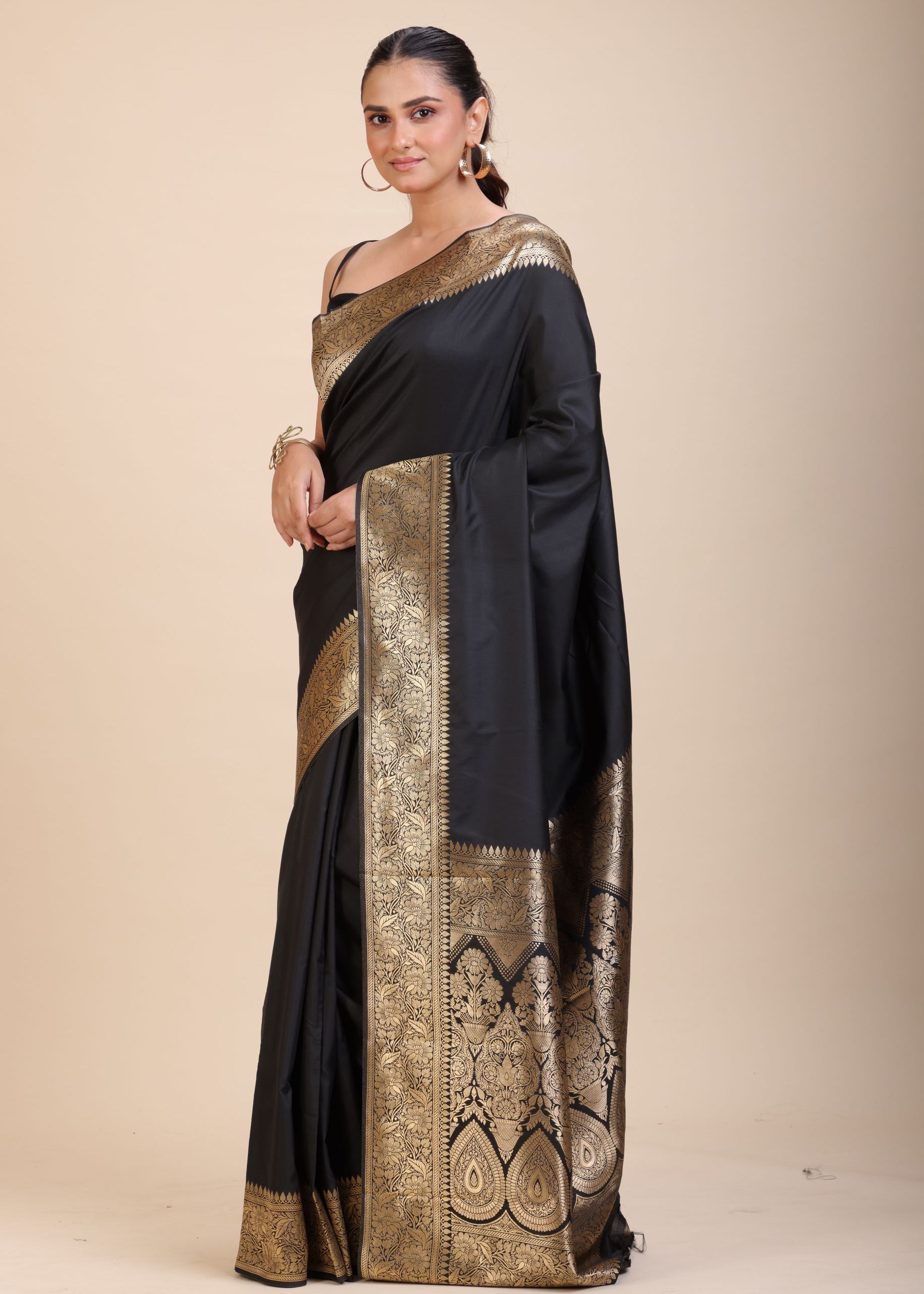 Black Silk Saree With Golden Border front