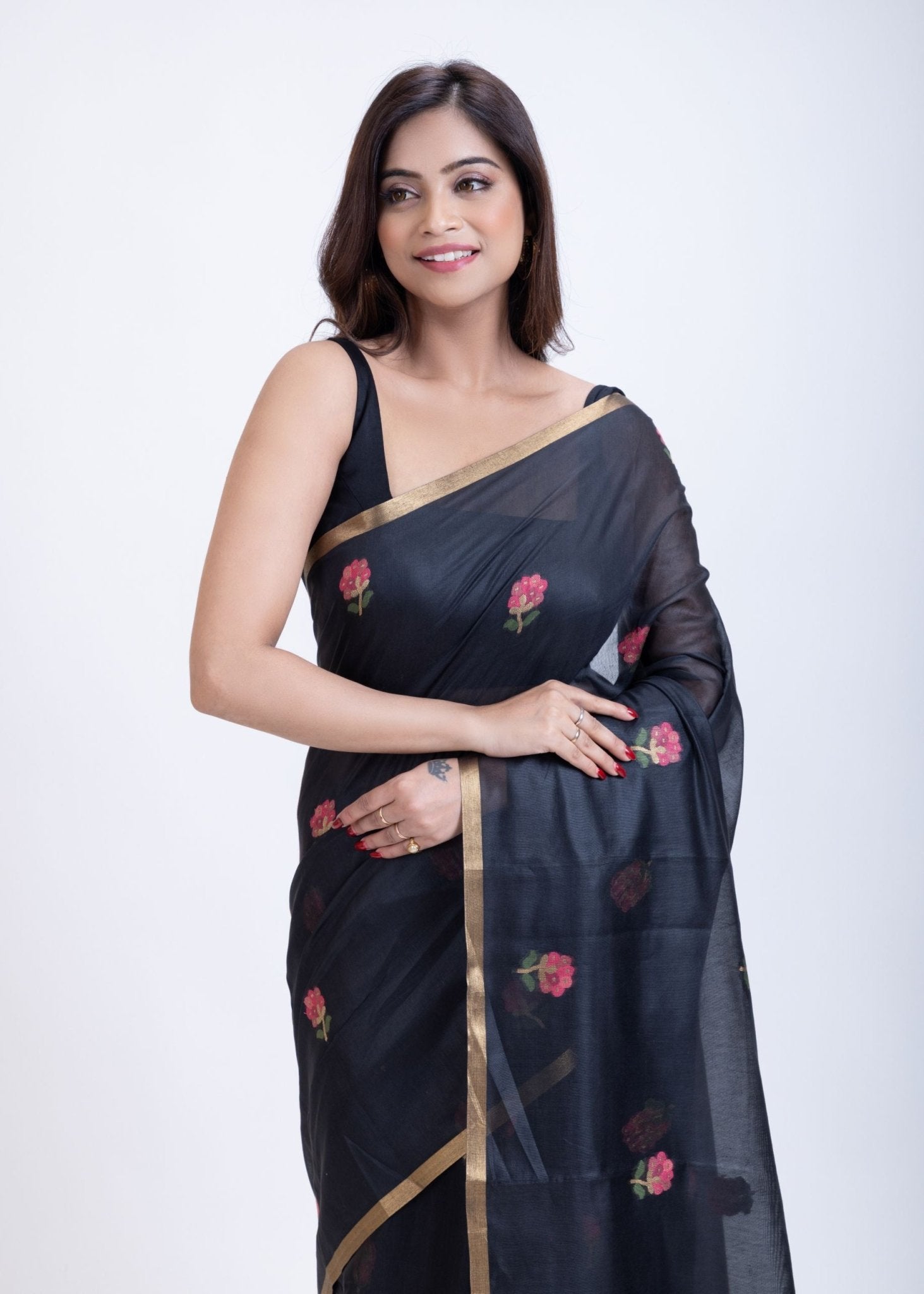 Black Tant Jamdani Saree With Pink Floral Weaving - Anvi Couture