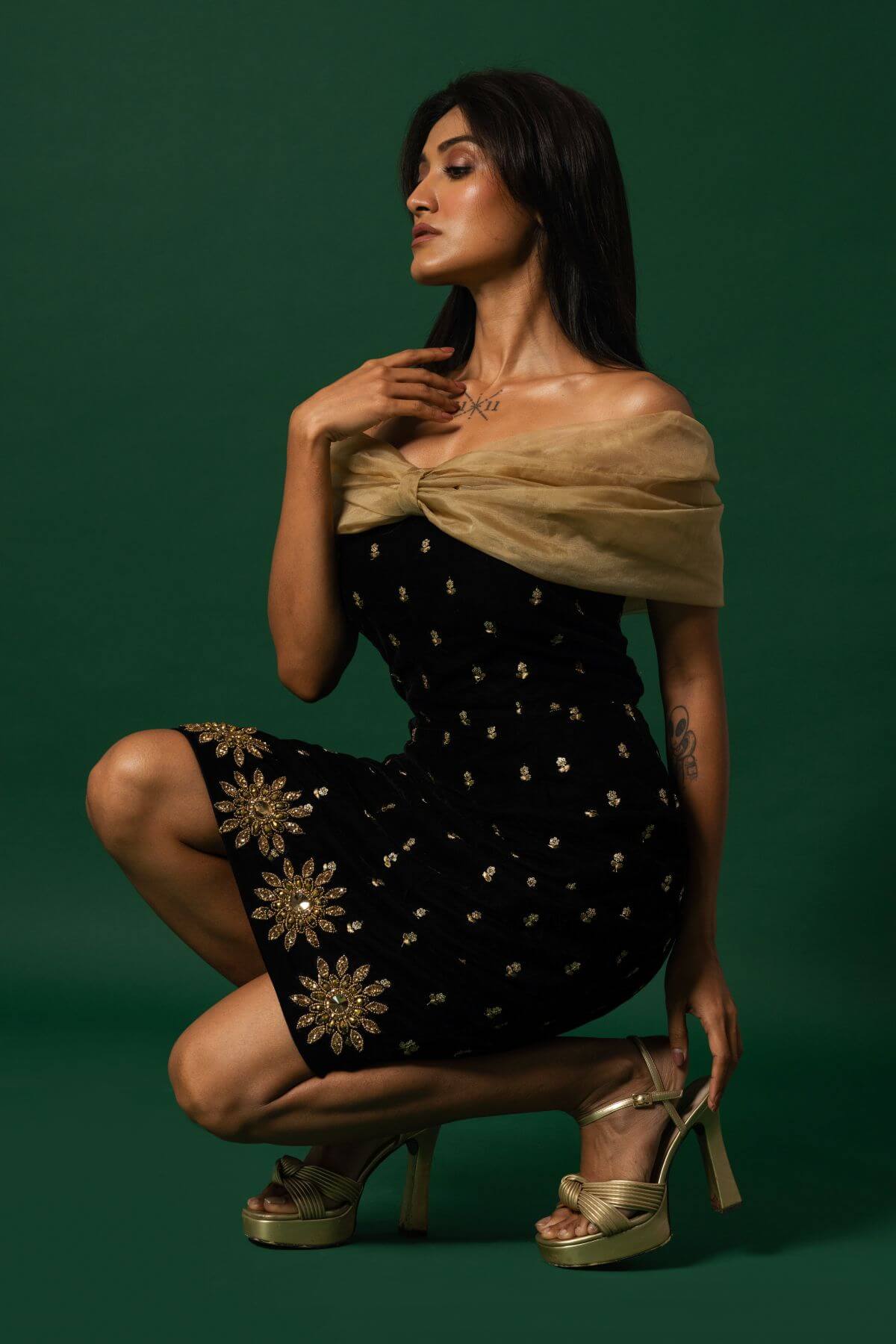 Black Velvet Dress with Organza Off-Shoulder Shrug M Black Velvet Dress with Organza Off-Shoulder Shrug M