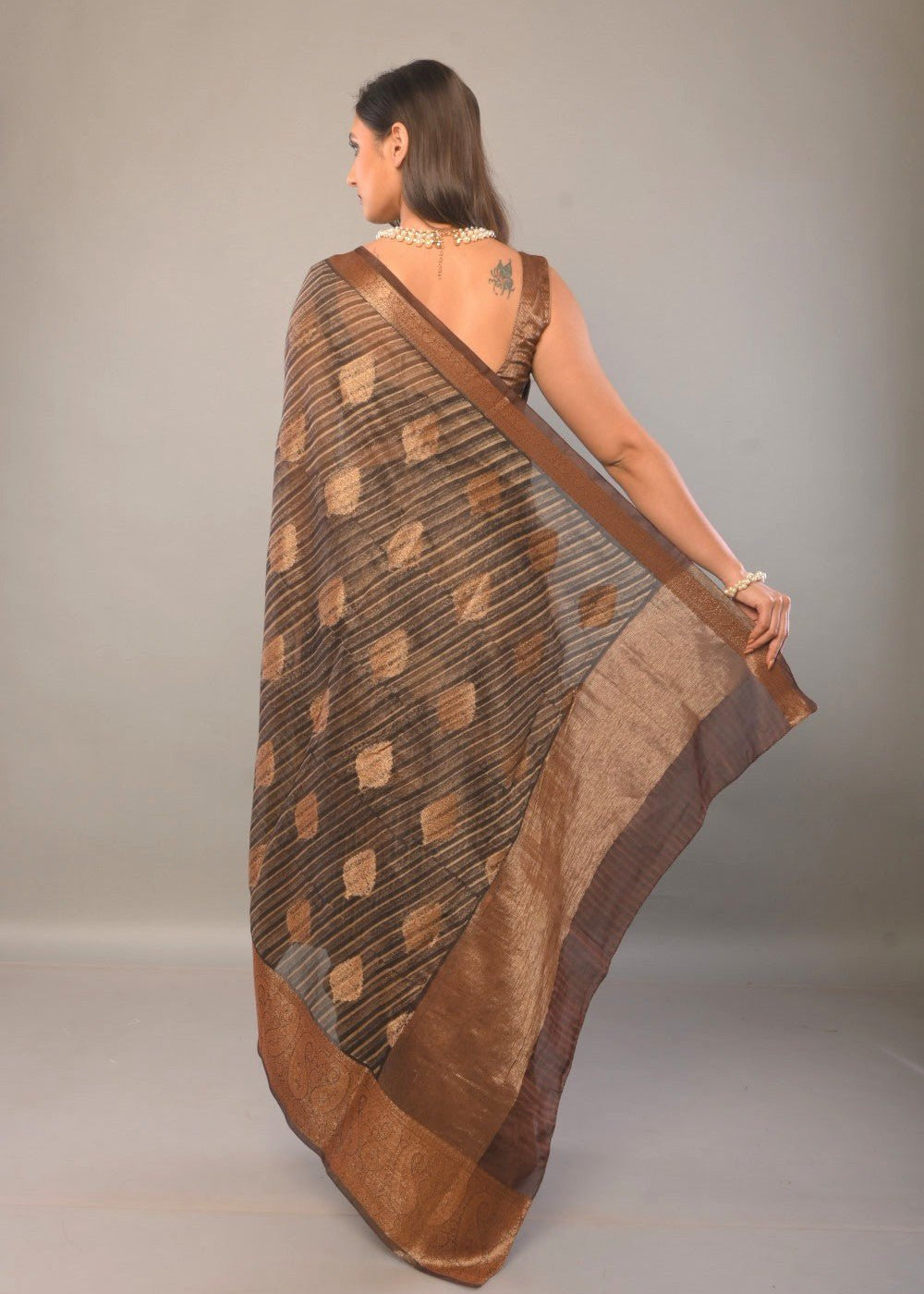 Black and Copper Zari Woven Silk Saree - Anvi Couture