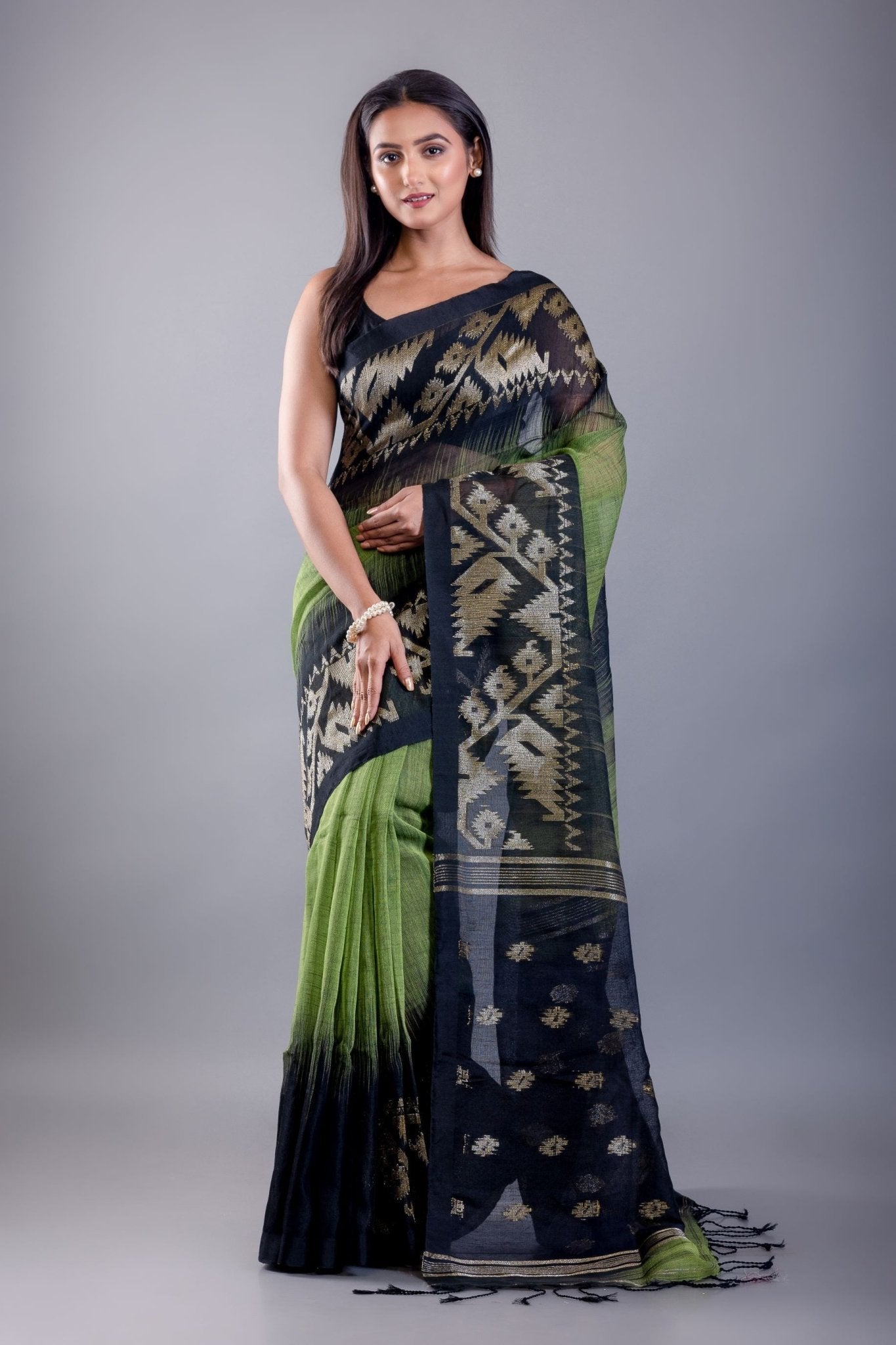 Light Green and Black Ombre Tant Jamdani with Floral Motifs - Anvi Couture