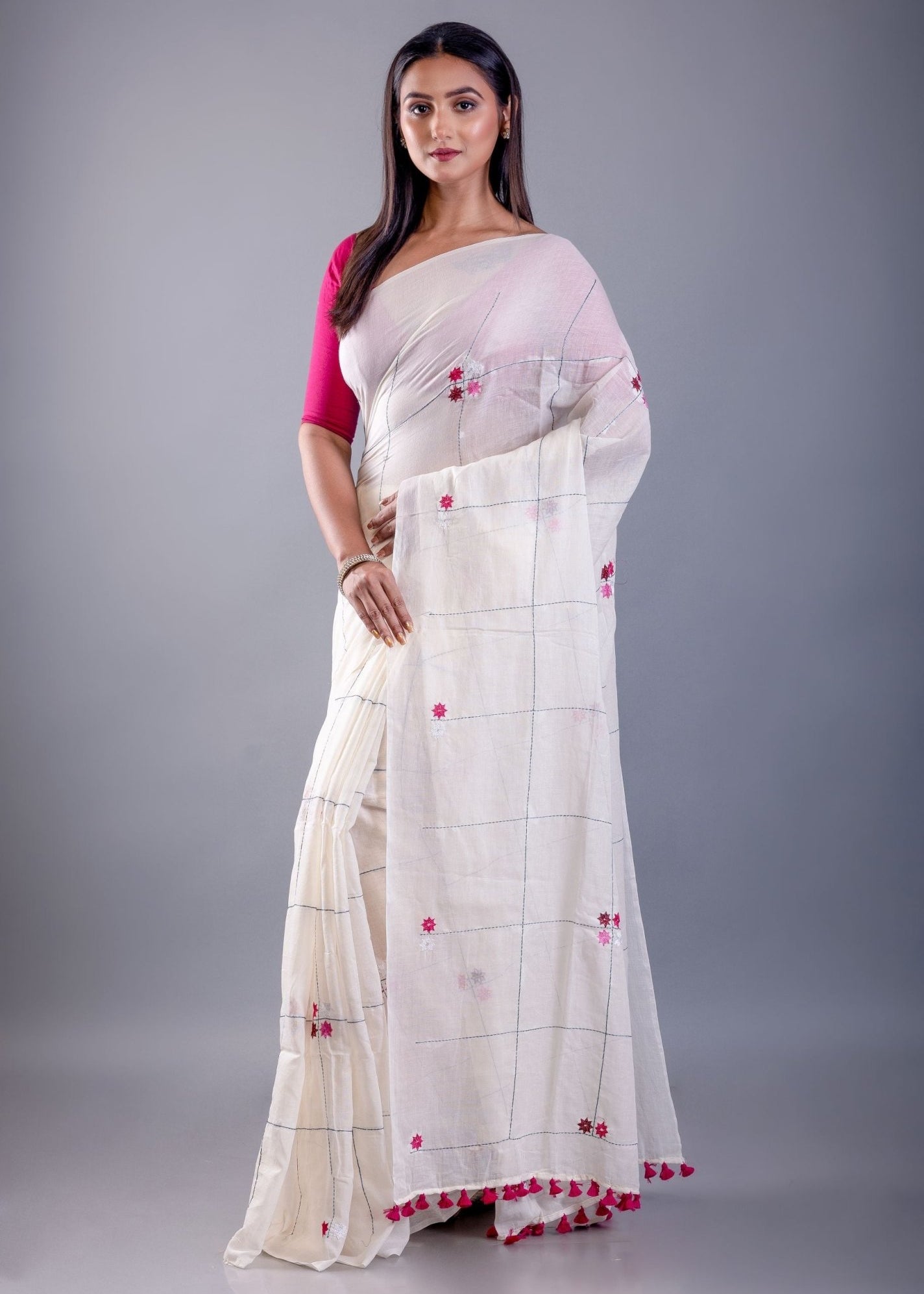 White Mul Cotton Handloom Saree with Pink Thread Knot - Anvi Couture