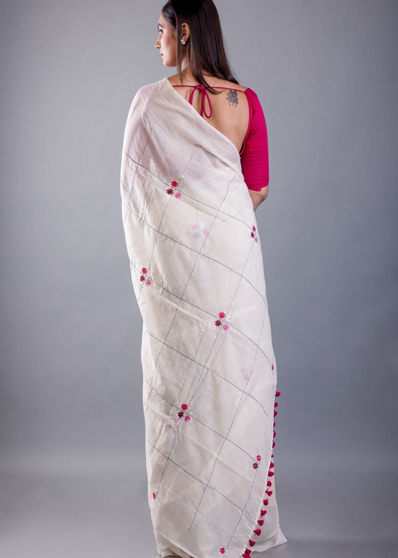White Mul Cotton Handloom Saree with Pink Thread Knot - Anvi Couture