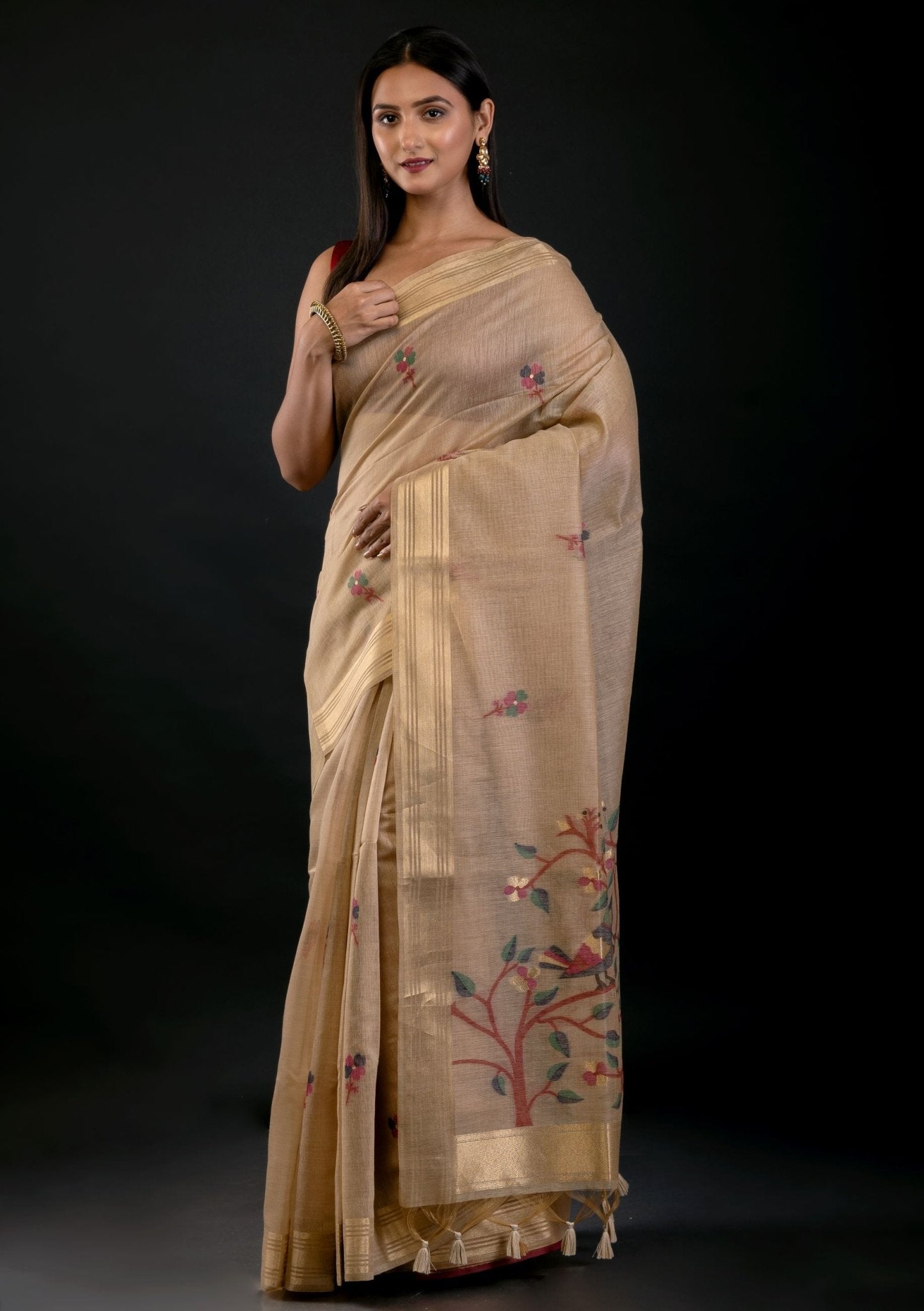Cream Color Tant Jamdani Saree with Floral Motifs - Anvi Couture