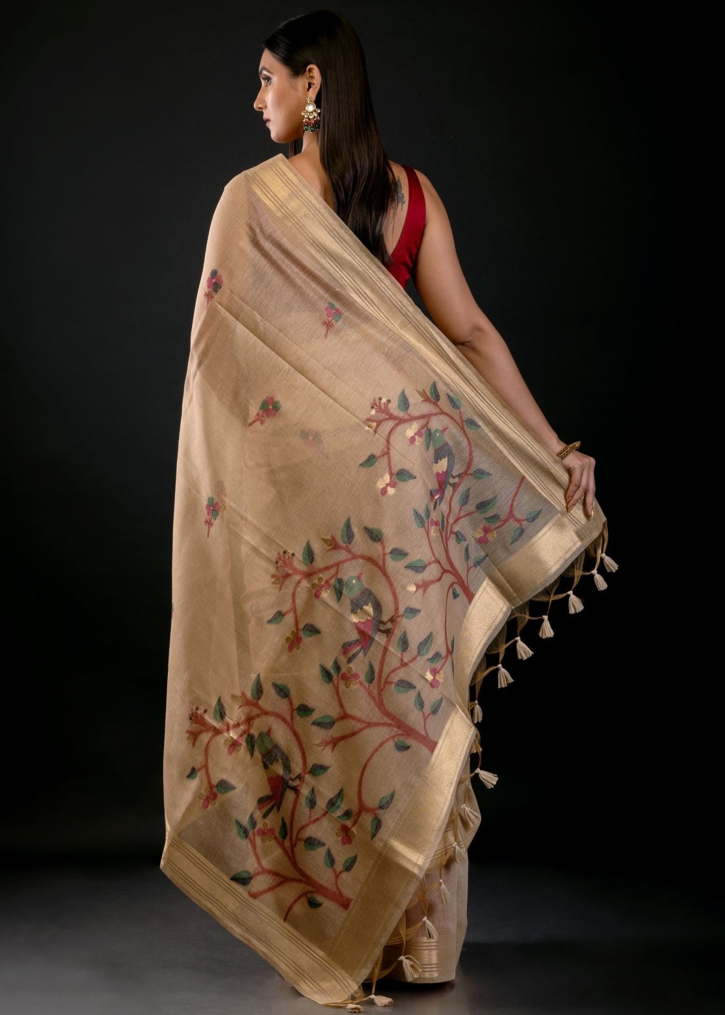 Cream Color Tant Jamdani Saree with Floral Motifs - Anvi Couture