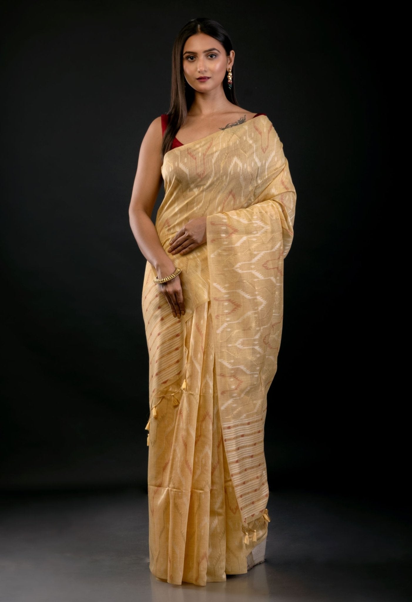 Golden Jamdani Saree with Geometric Pattern - Anvi Couture
