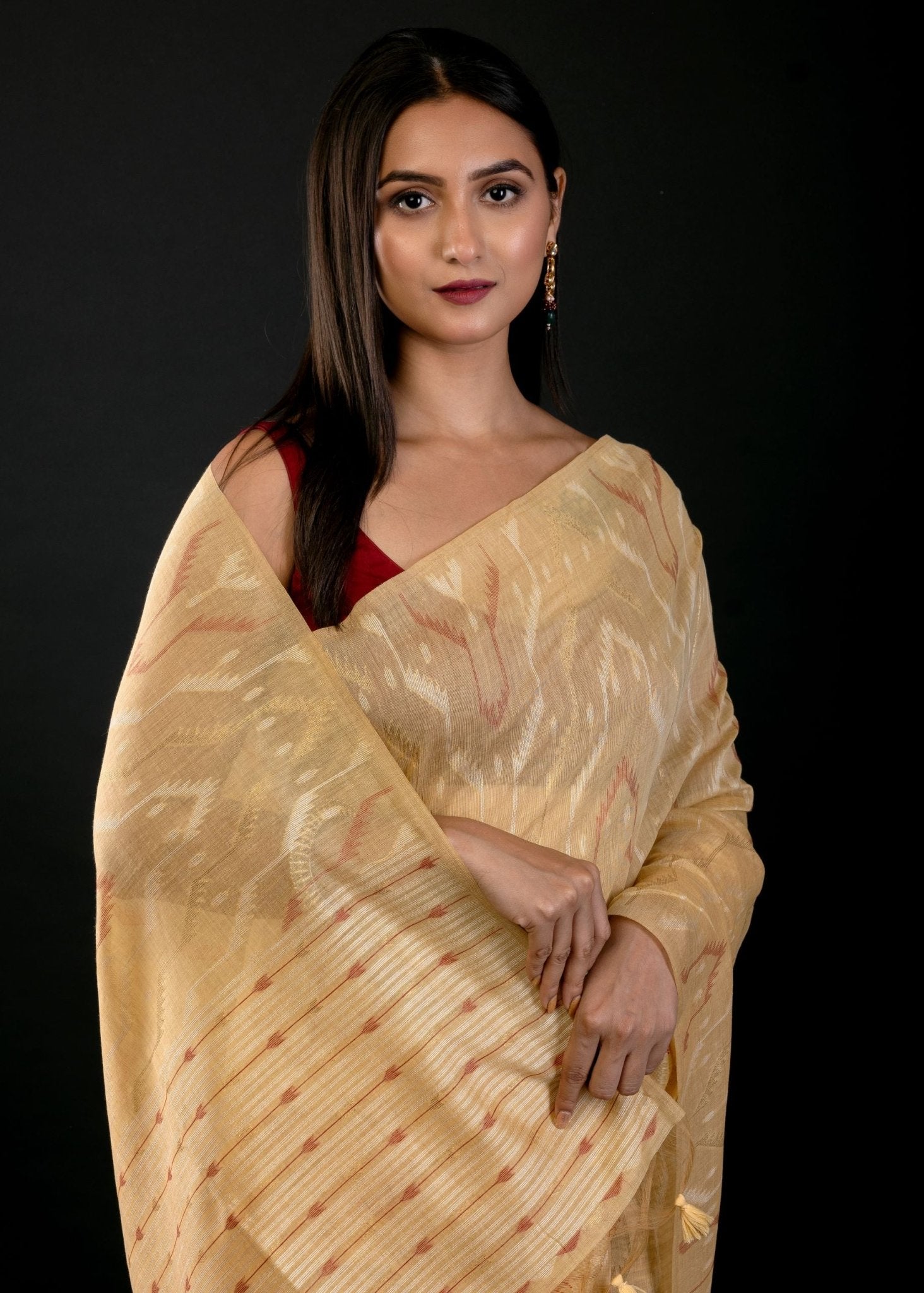 Golden Jamdani Saree with Geometric Pattern - Anvi Couture