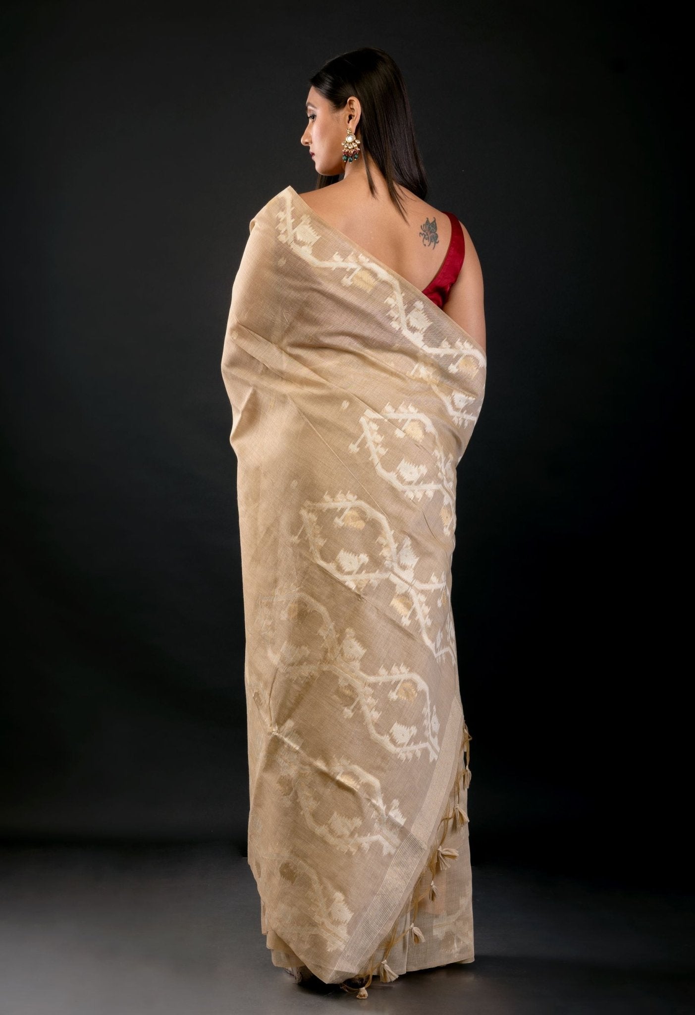 Golden and White Jamdani Saree with floral Motifs - Anvi Couture