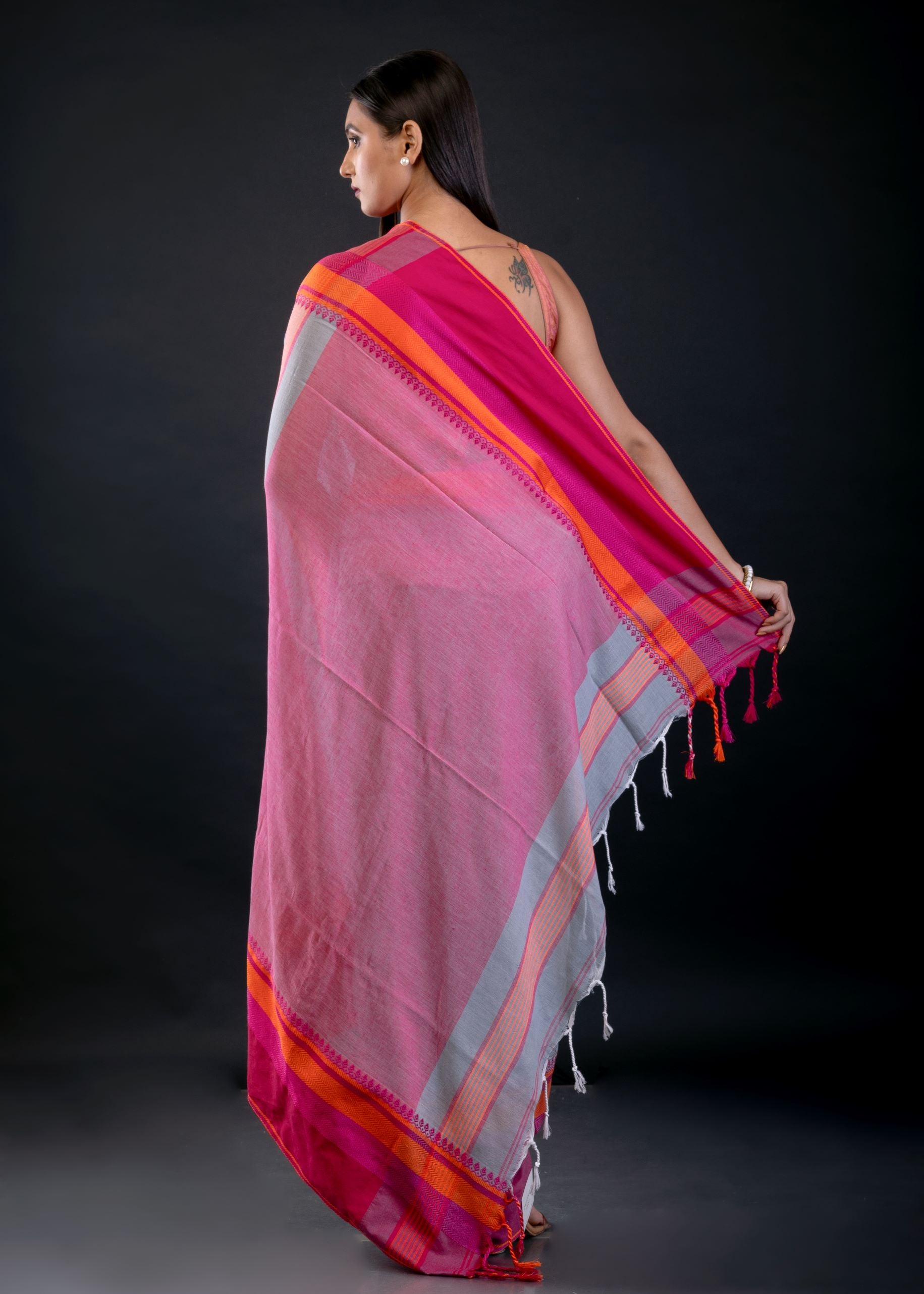 Pink and Blue Bengal Cotton Handloom Saree - image 4