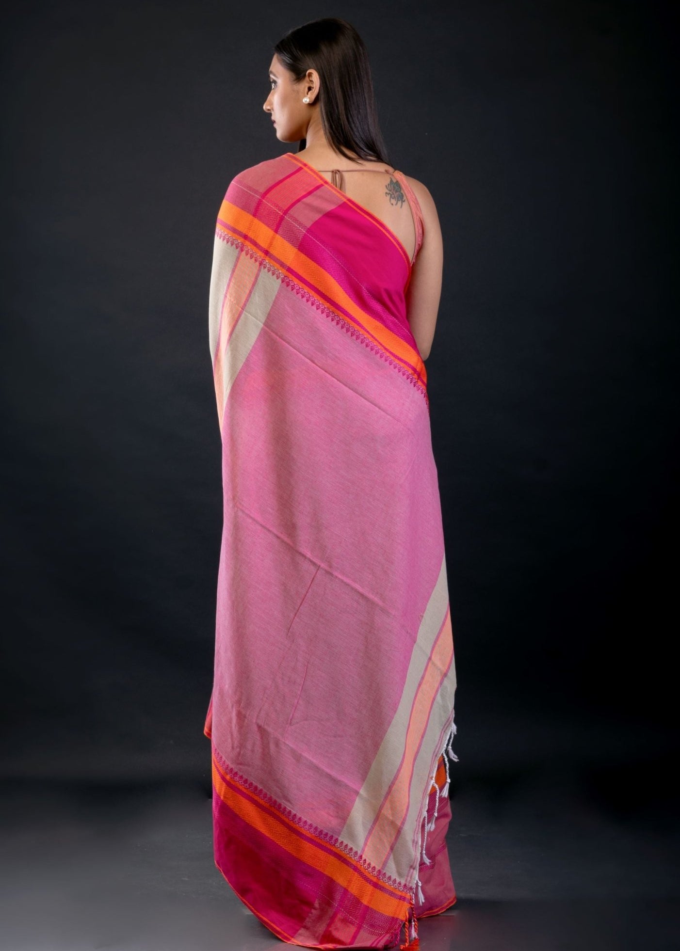 Blue and Pink Bengal Cotton Handloom Saree - Anvi Couture