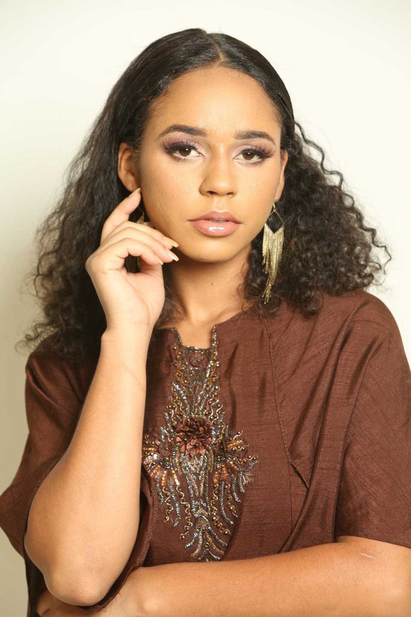 Brown Embroidered Two-Piece Dress M Brown Embroidered Two-Piece Dress M