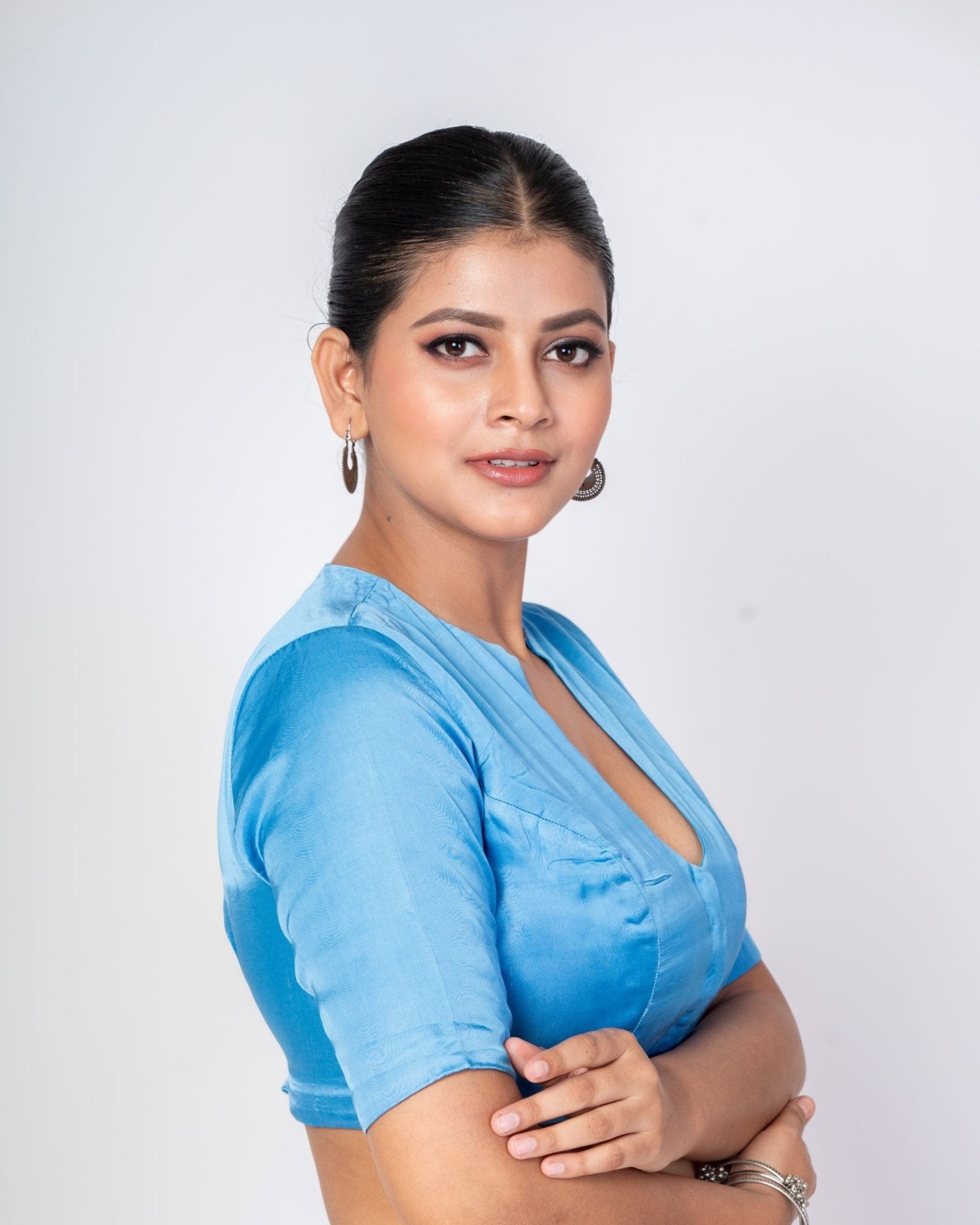 Sky Blue Scoop Neck Blouse With Elbow Sleeves - Anvi Couture