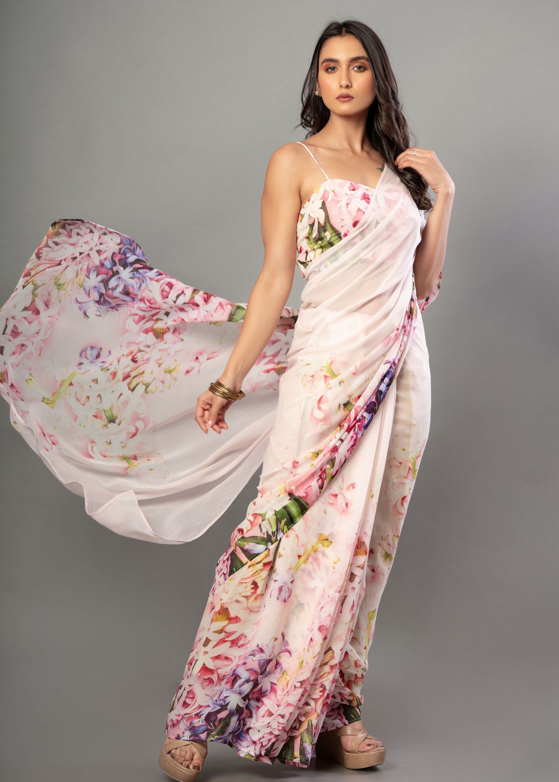 Floral Printed Pink Georgette Saree 4
