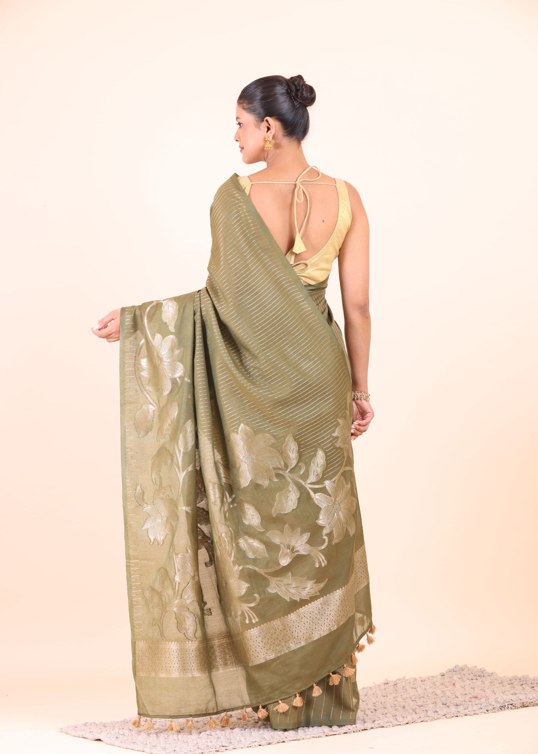 Green Chanderi Silk Saree with Silver Floral Zari Woven Work back