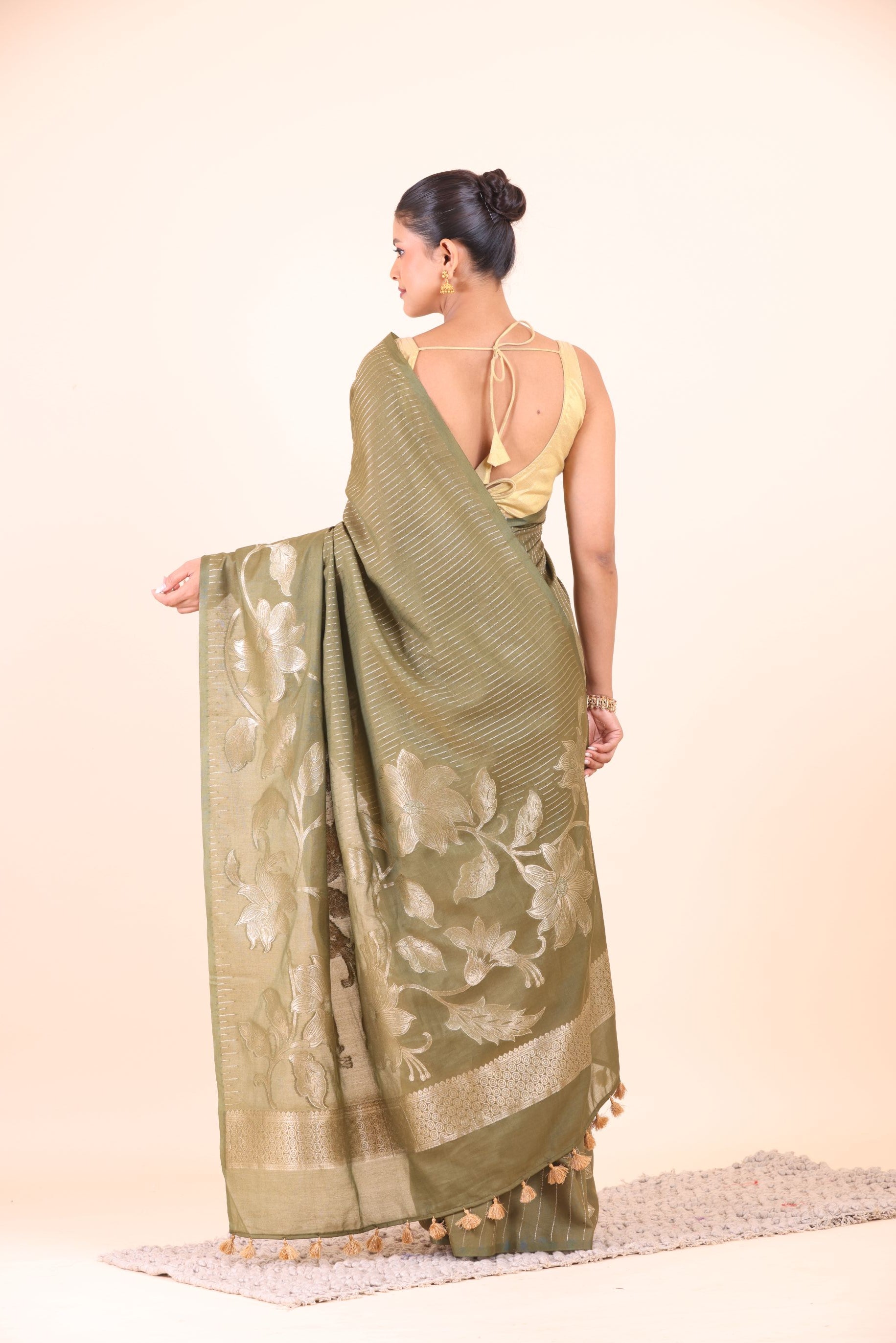 Green Chanderi Silk Saree with Silver Floral Zari Woven Work back