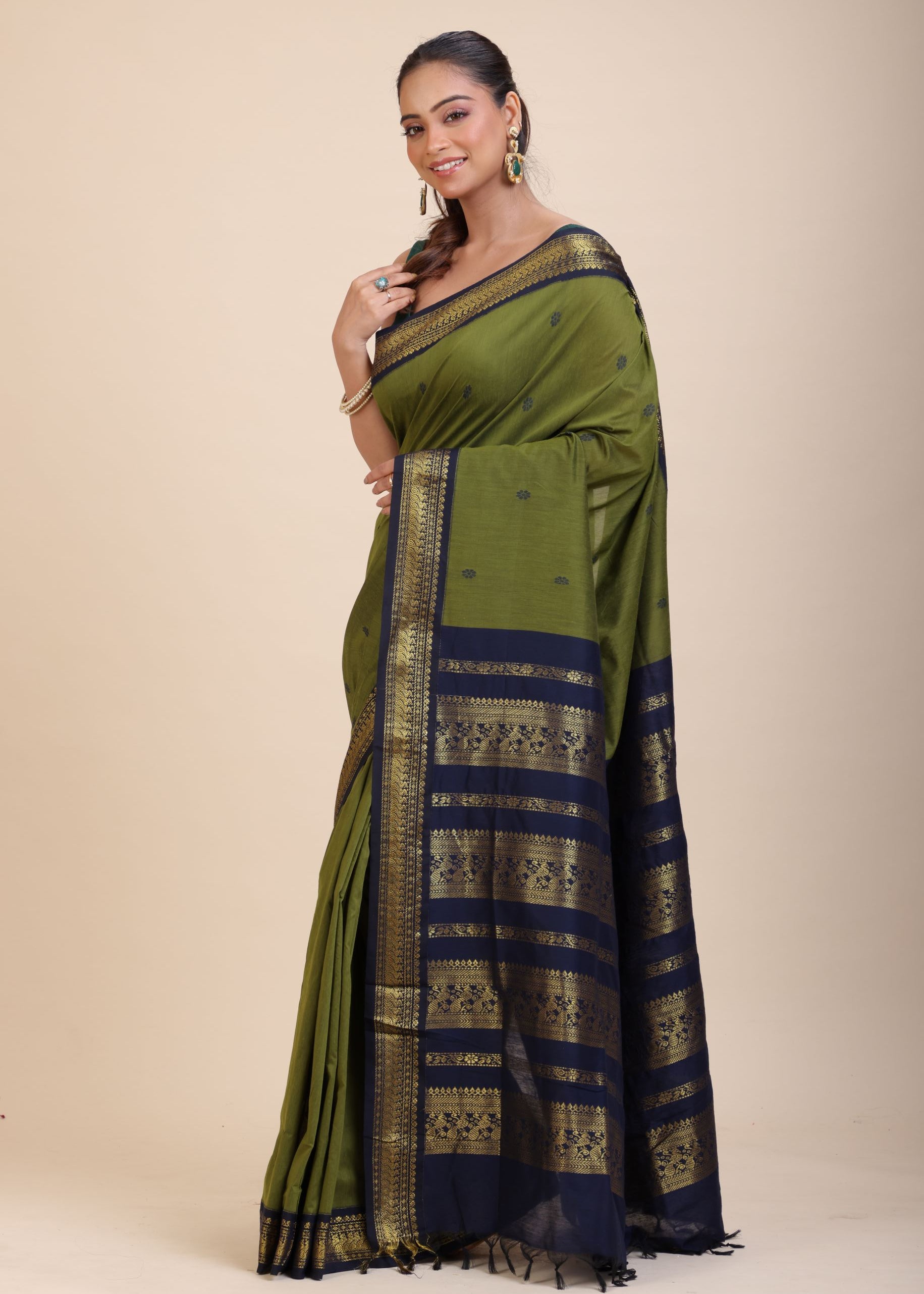Green Coton Gadwal Saree With Blue and Golden Border Pallu Front
