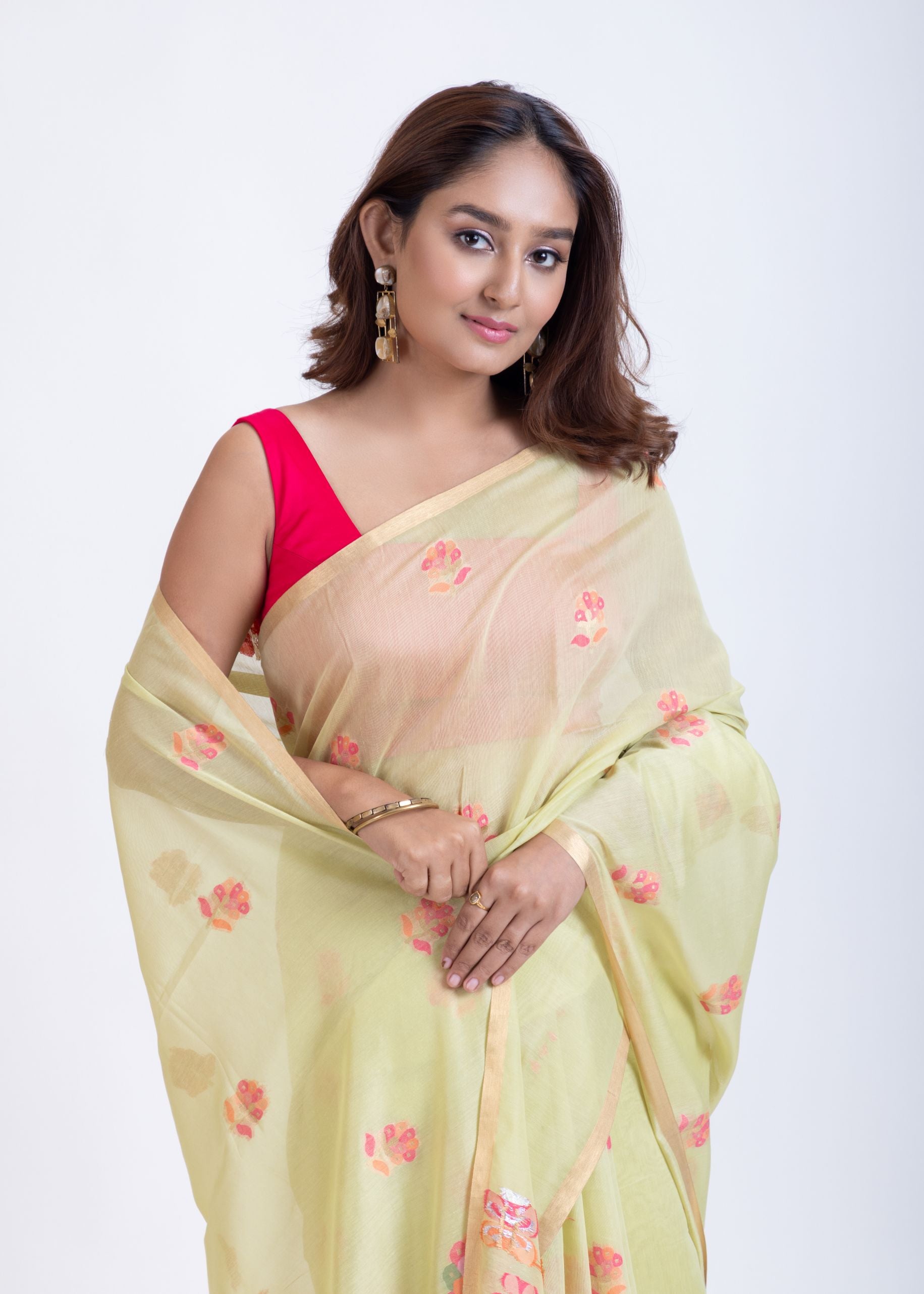 Green Cotton Handloom Jamdani Saree Pink Floral Weave Close Up
