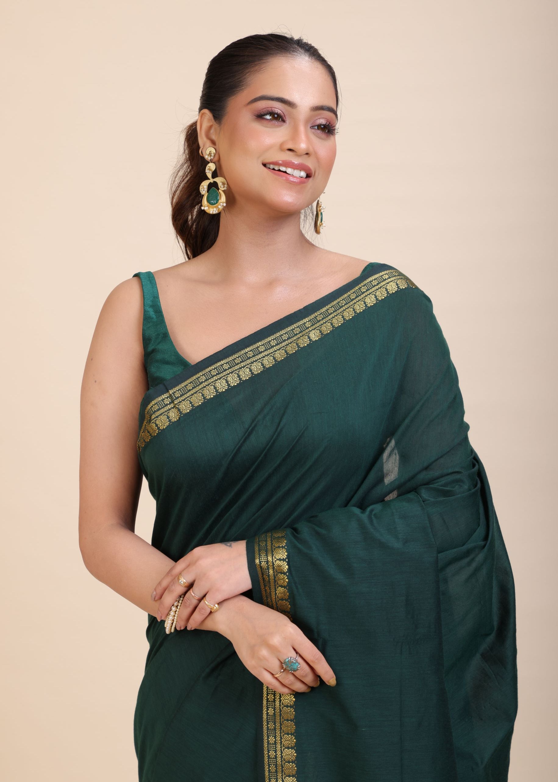 Green Cotton Handloom Saree with Golden Border close up