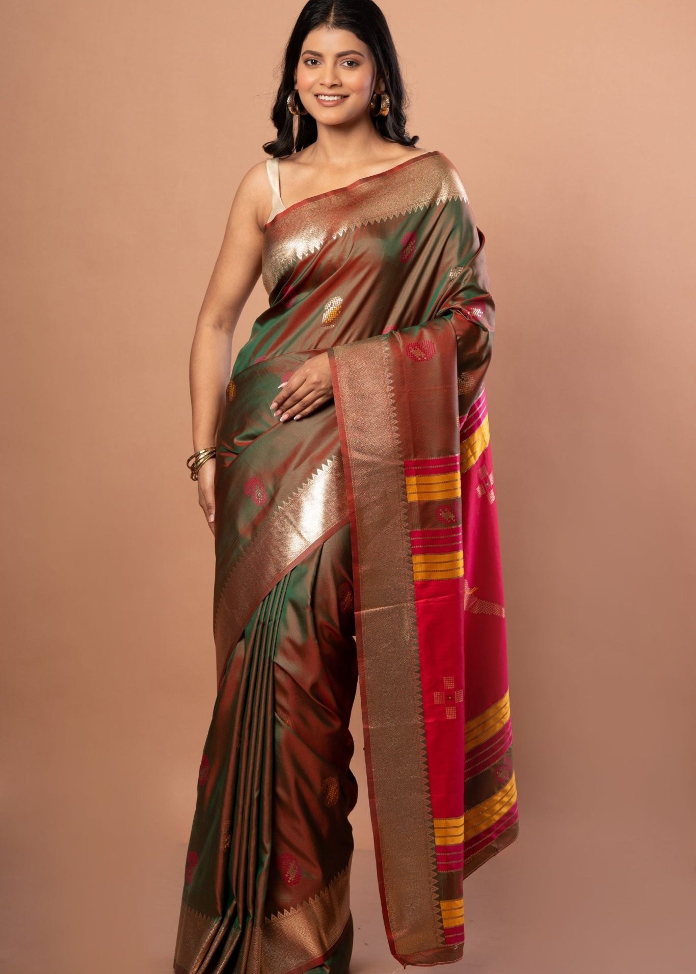Green Dual Tone Silk Saree with Golden Border and Pink Pallu - Anvi Couture
