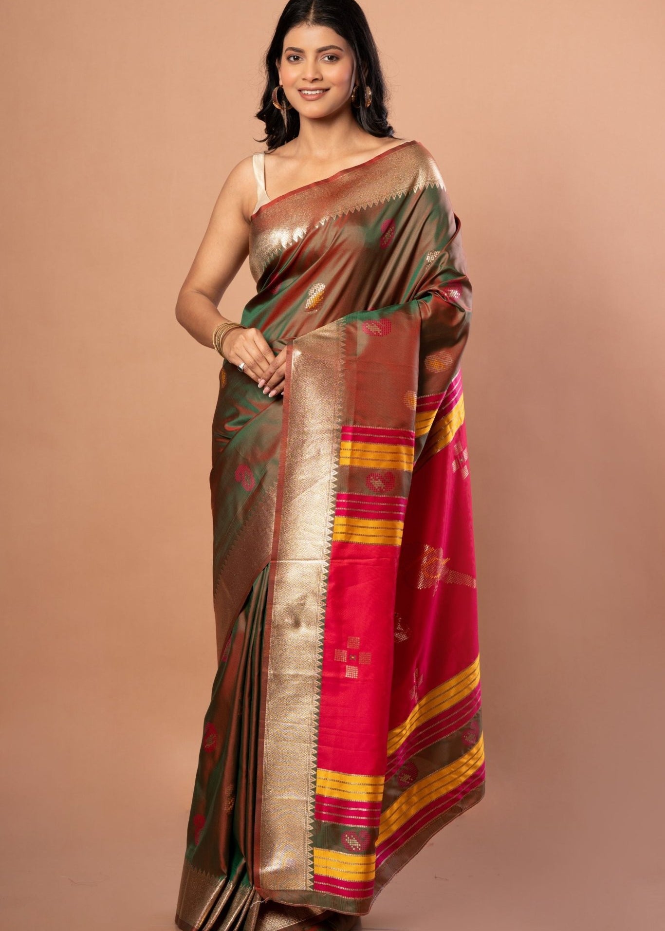 Green Dual Tone Silk Saree with Golden Border and Pink Pallu - Anvi Couture