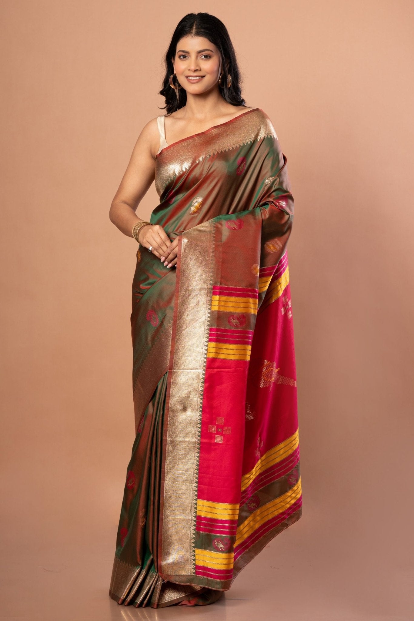 Green Dual Tone Silk Saree with Golden Border and Pink Pallu - Anvi Couture