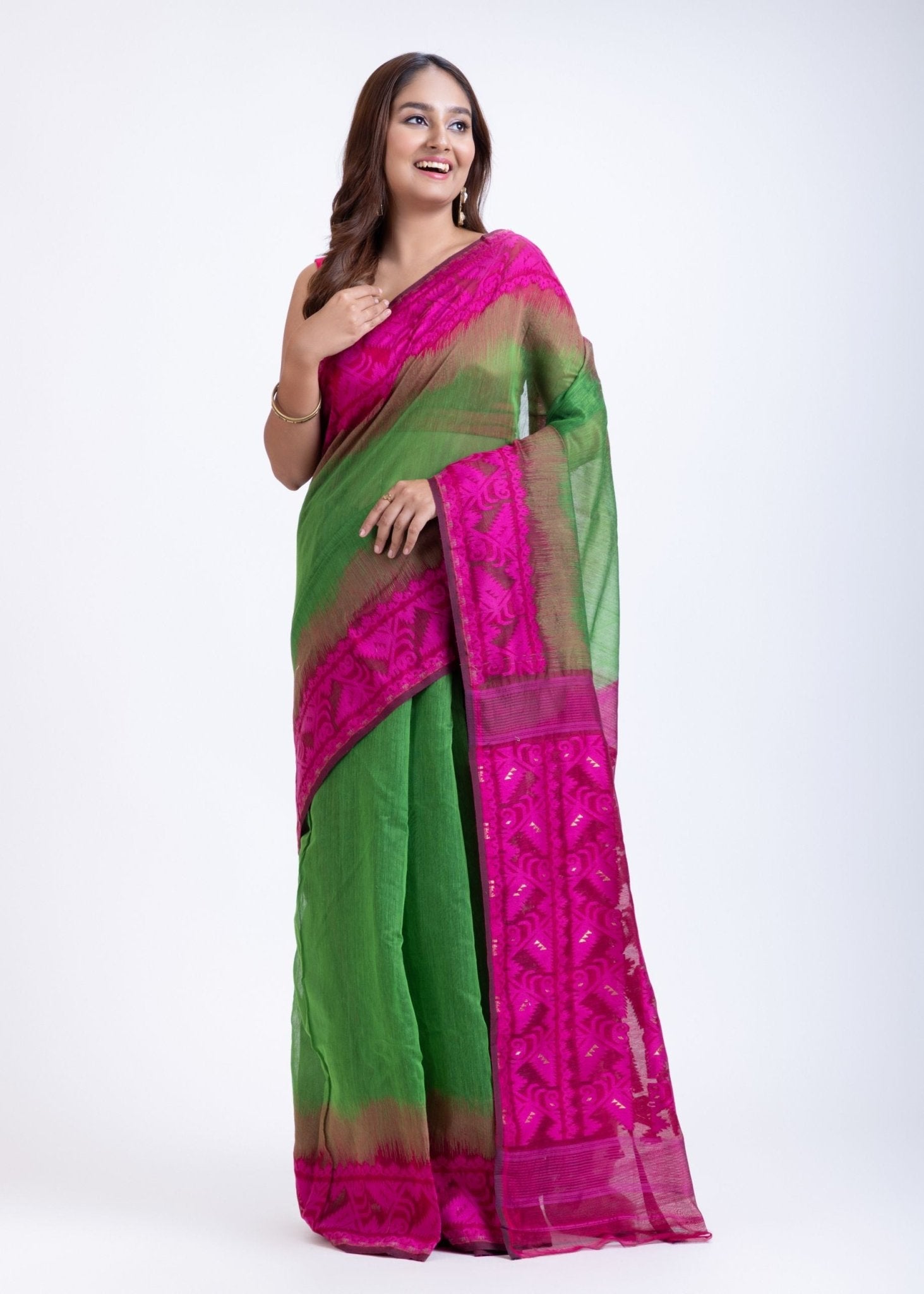 Green Jamdani Saree Handloom Saree with Pink Border Pallu - Anvi Couture