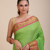 Green South Indian Silk Saree With PInk and Golden Border and Pallu Close Up
