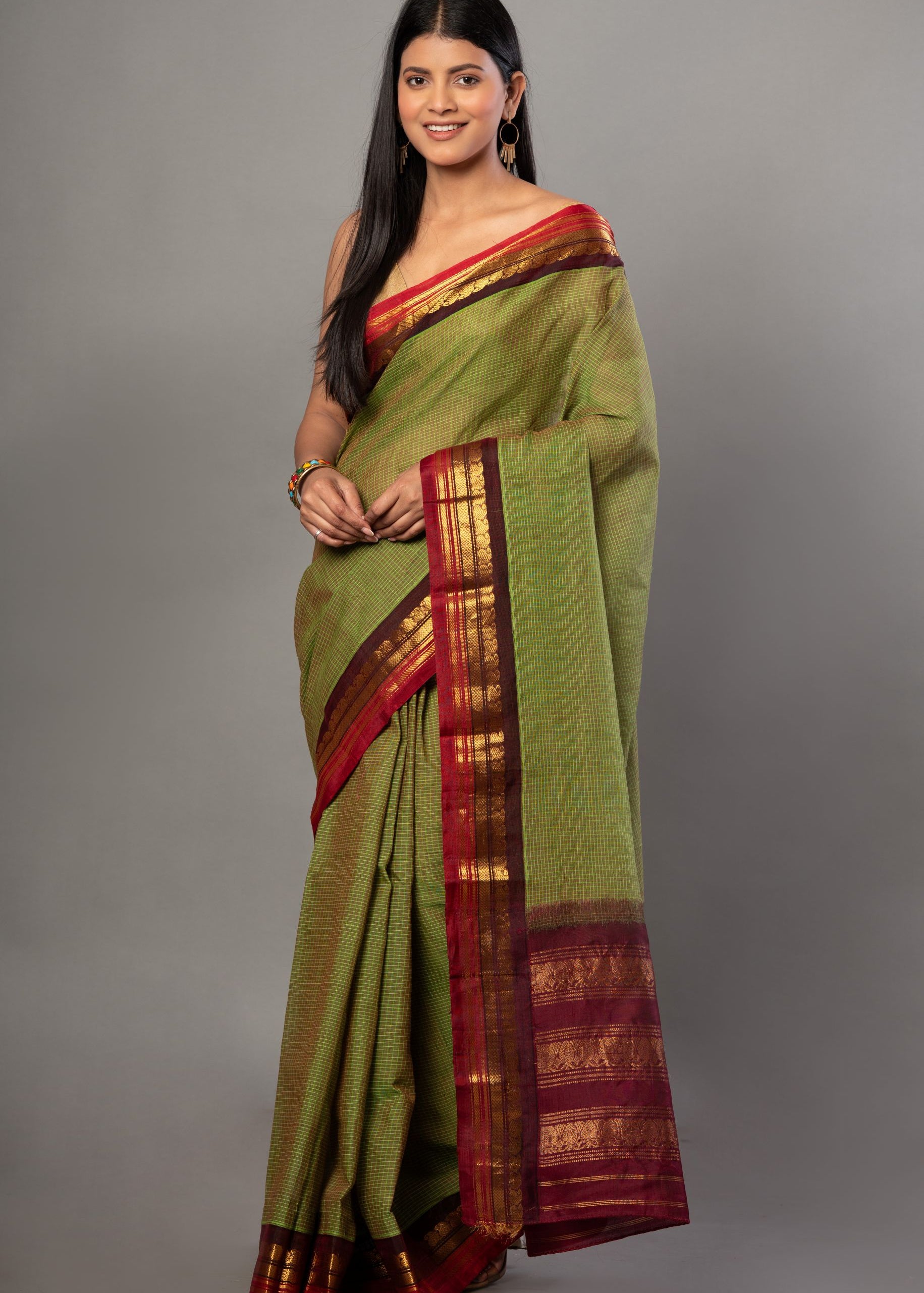 Green and Maroon Pure Cotton Gadwal Saree Full
