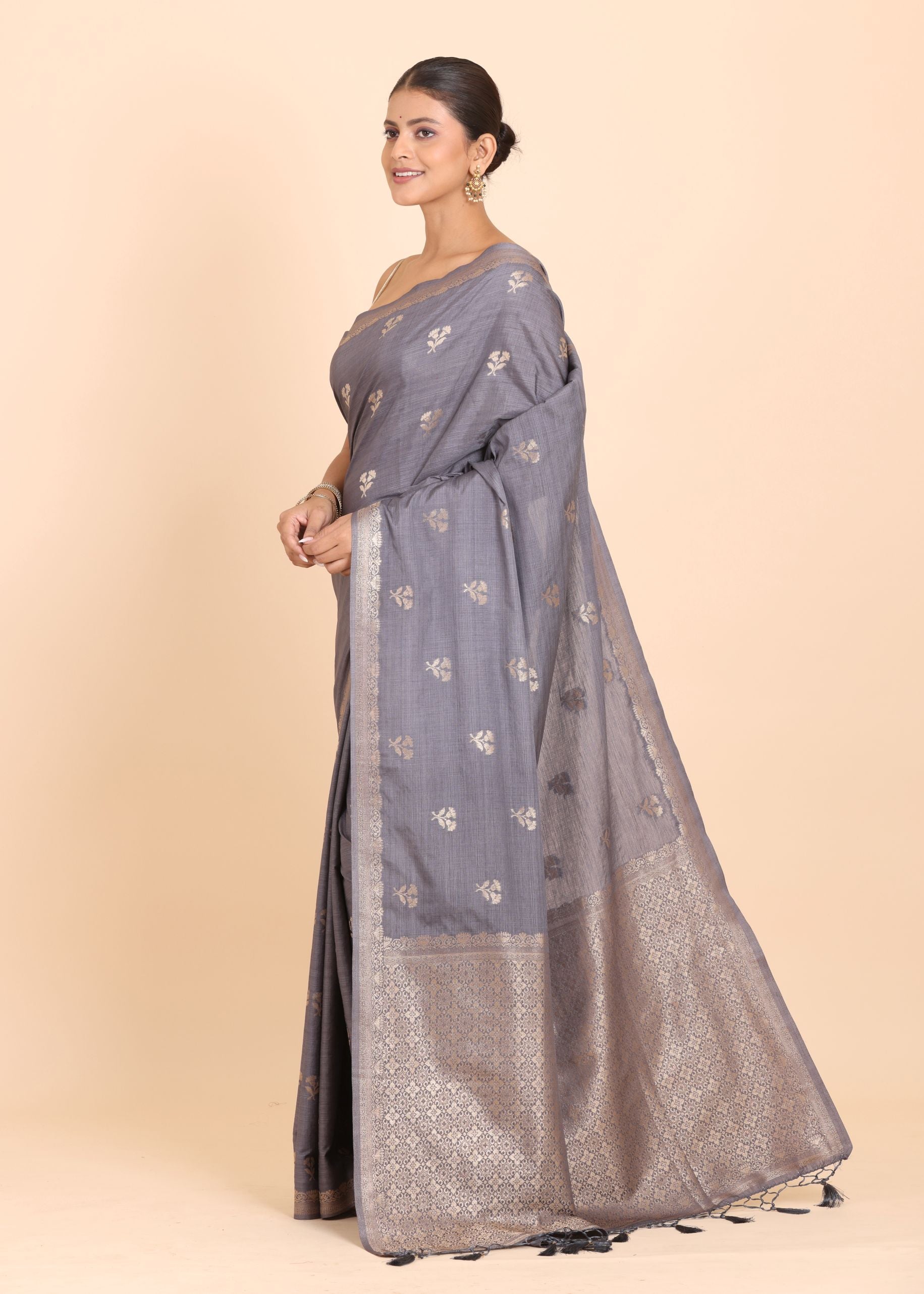 Grey Chanderi Silk Saree with Matgold Floral Woven Work Side