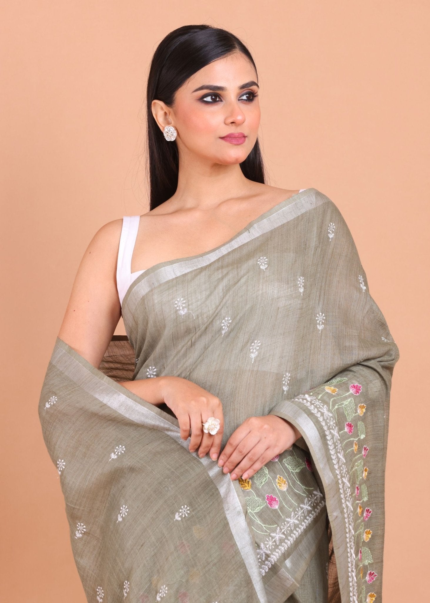 Grey Handloom Floral Hand Embroidered Saree - Anvi Couture