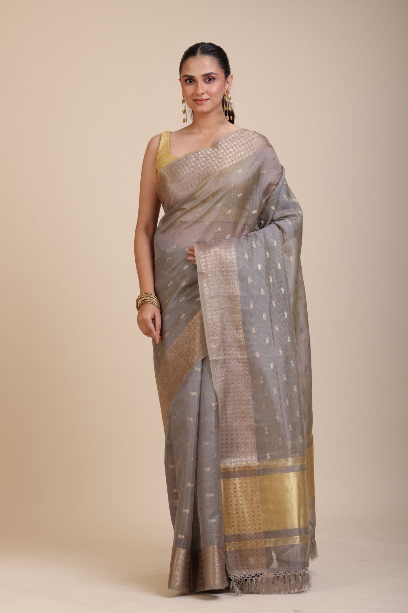 Grey Kota Silk Saree With Golden Border - Anvi Couture