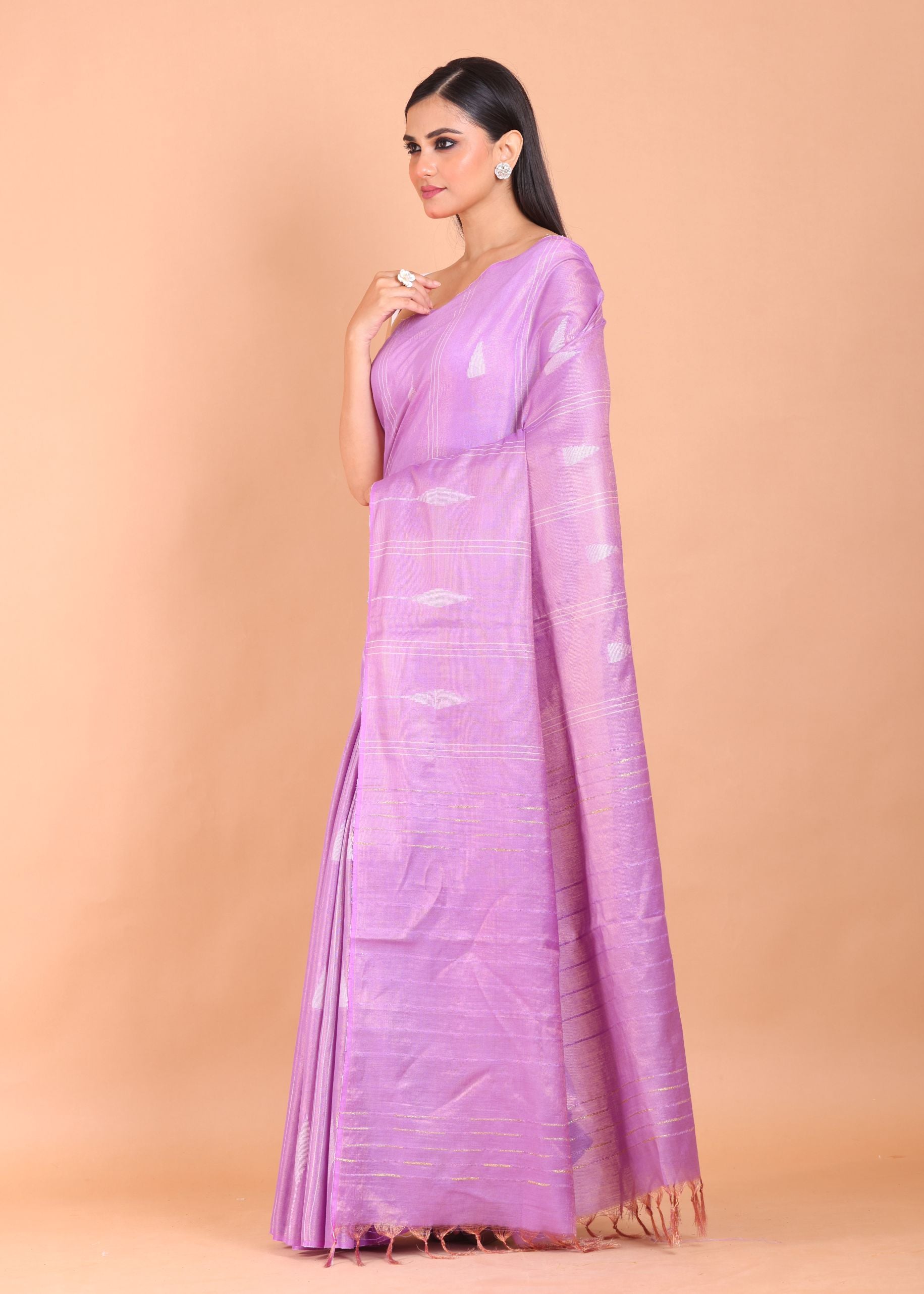 Lavender Color Handloom Silk Saree front