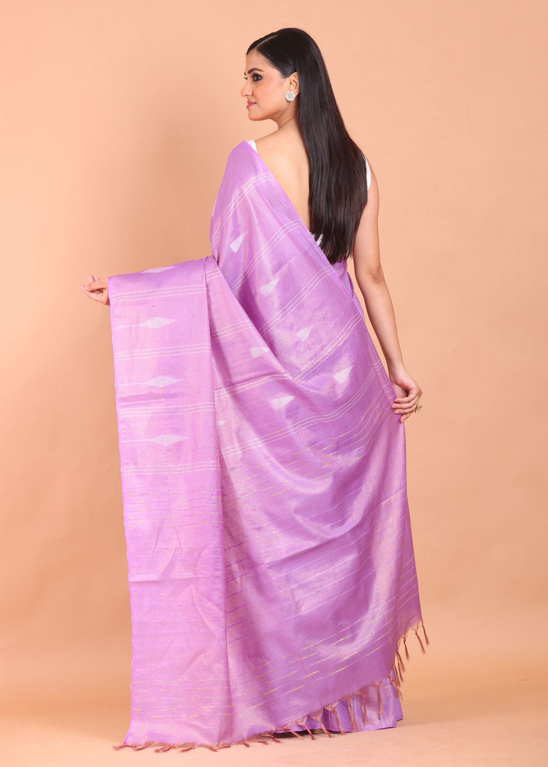 Lavender Color Handloom Silk Saree back
