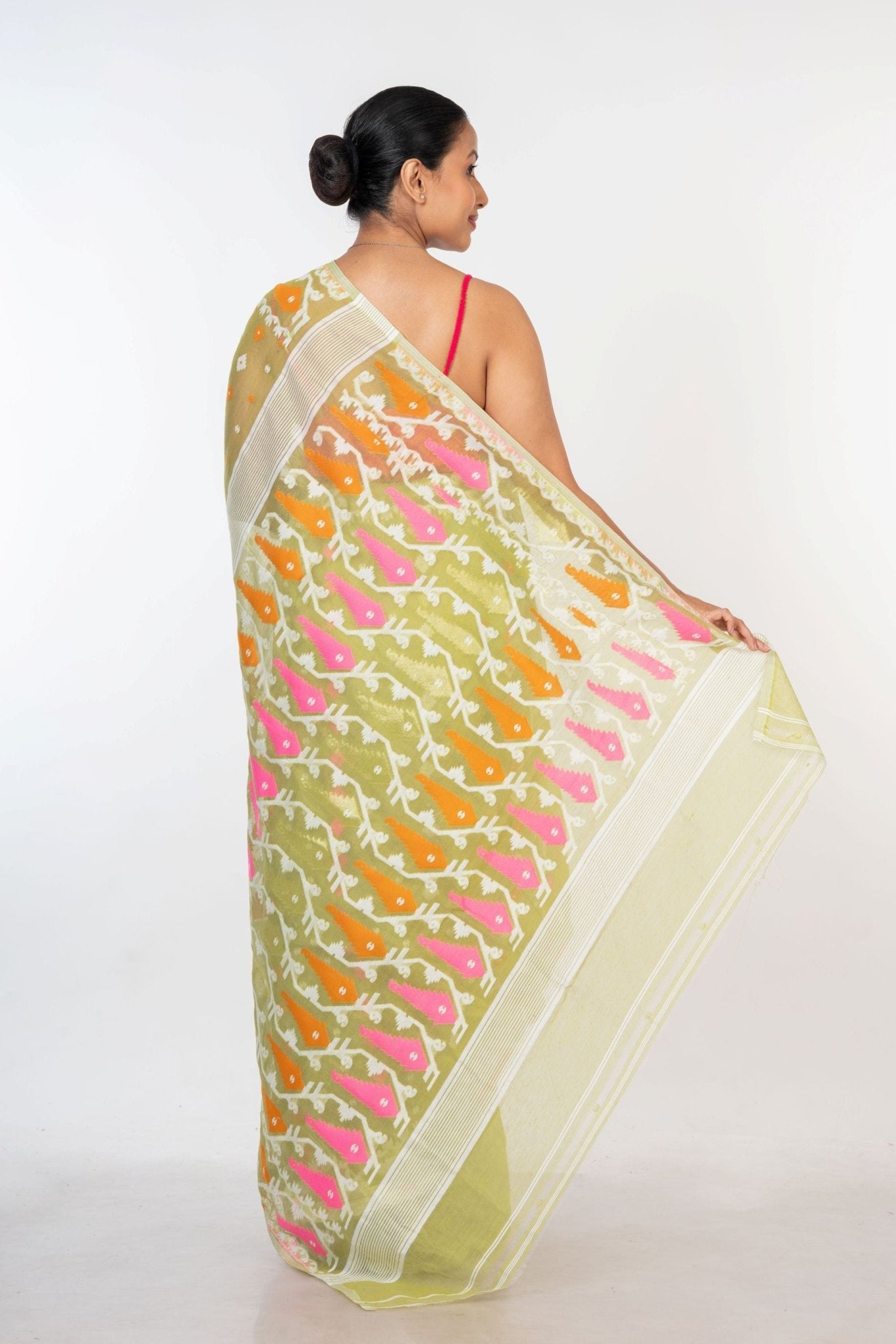 Lemon Green Handloom Jamdani Saree - Anvi Couture