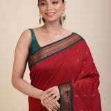 Maroon Green Cotton Gadwal Saree Close Up
