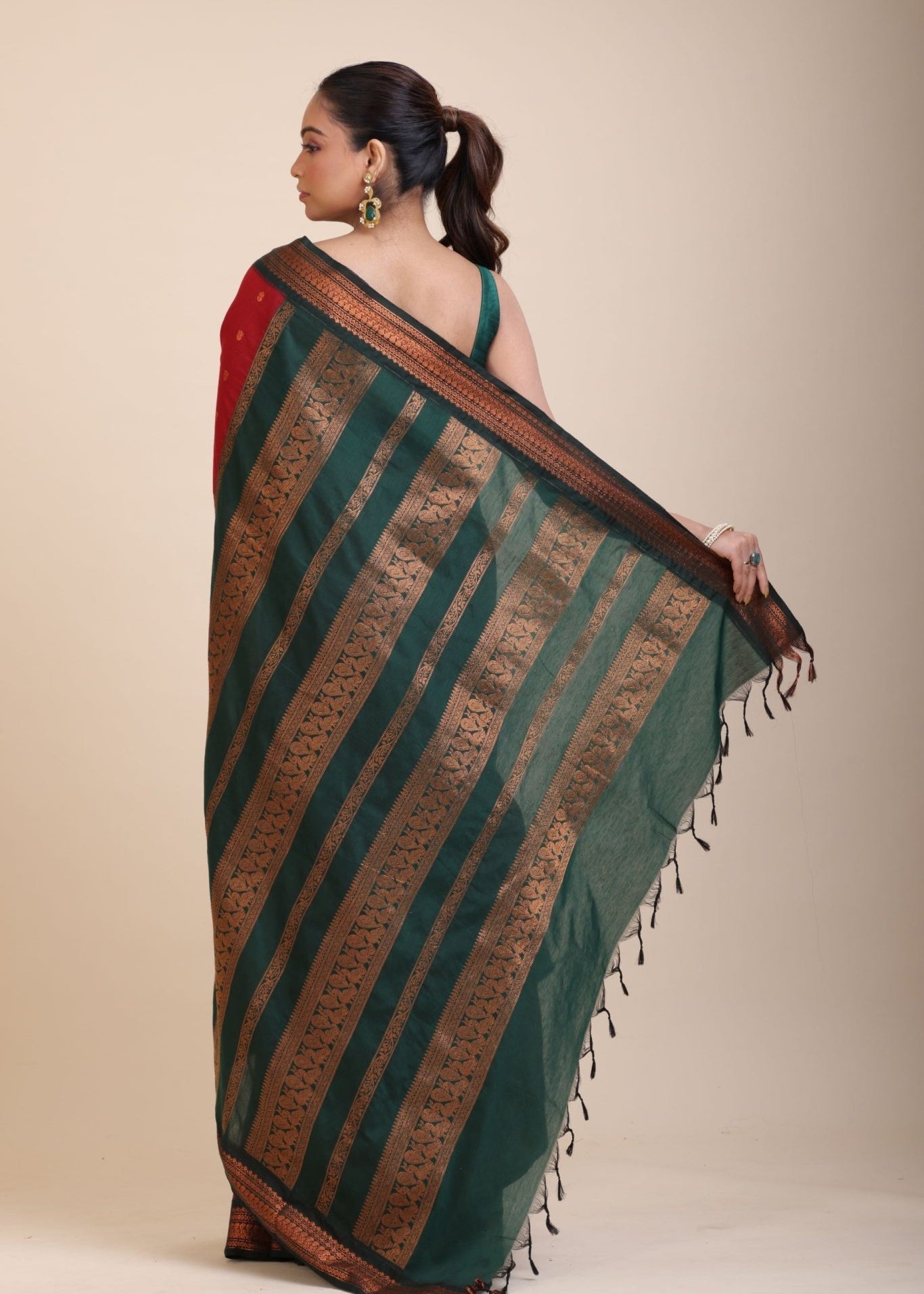 Maroon Green Cotton Gadwal Saree - Anvi Couture