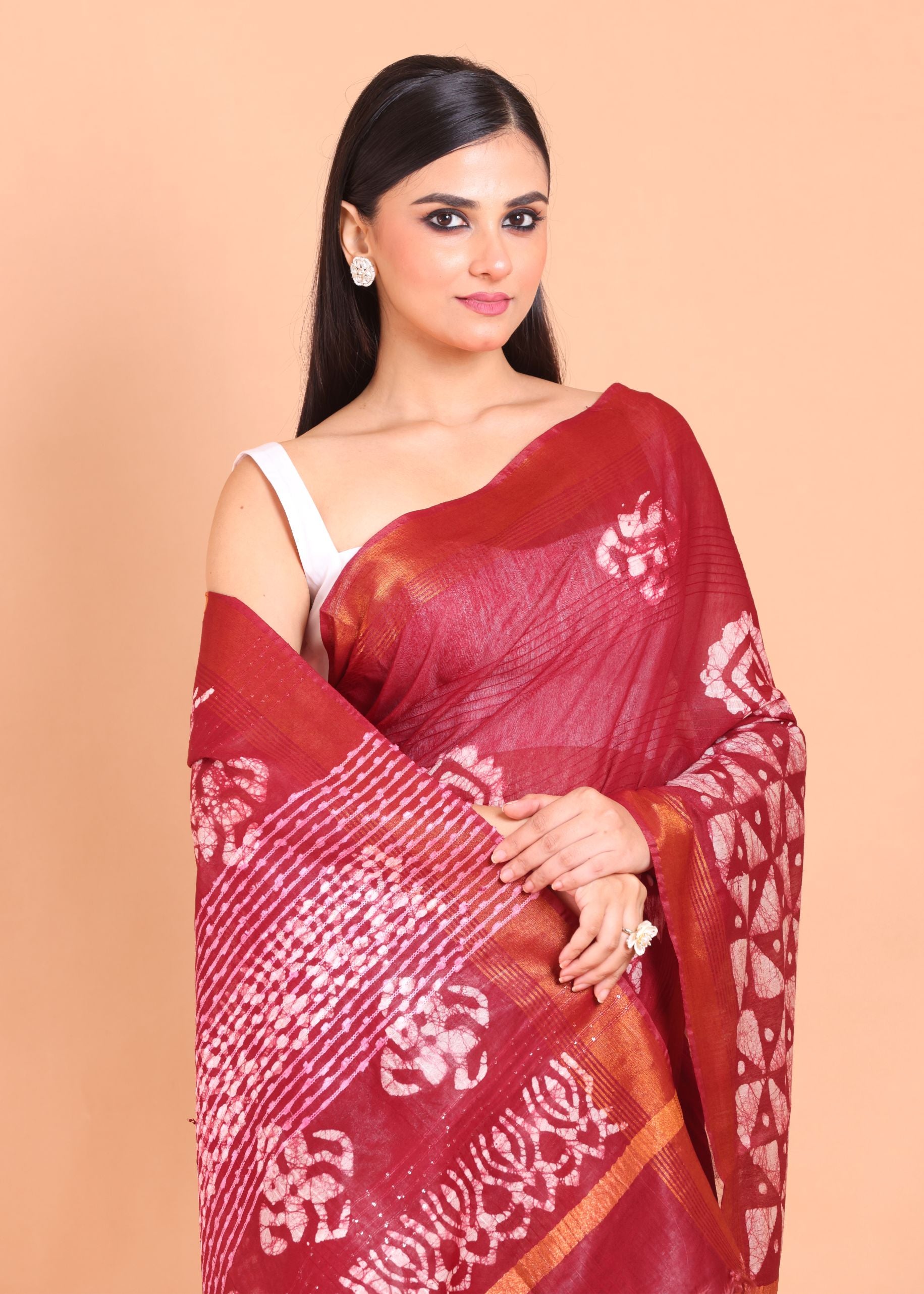 Maroon Handloom Printed Cotton Silk Batik Saree Close Up