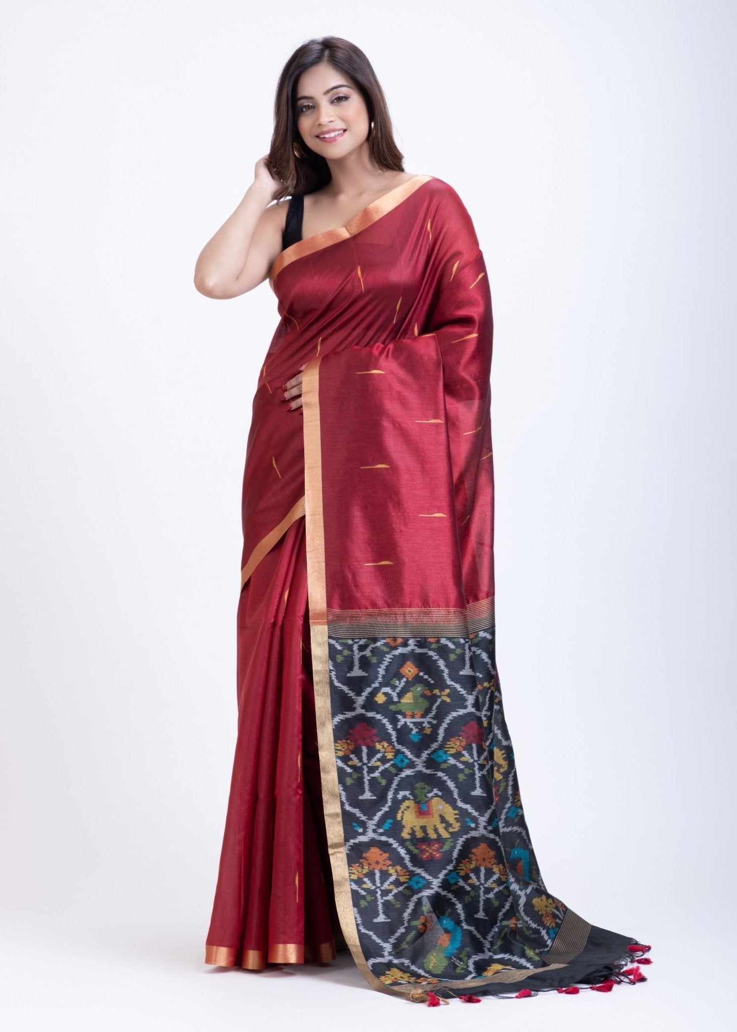 Maroon Traditional Silk Saree with Black Floral Pallu - Anvi Couture