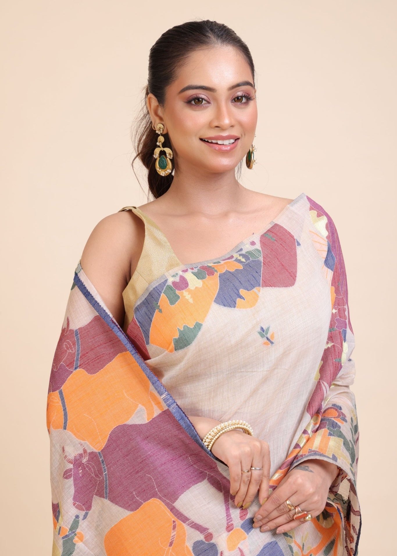 Off White Jamdani Handloom Saree - Anvi Couture
