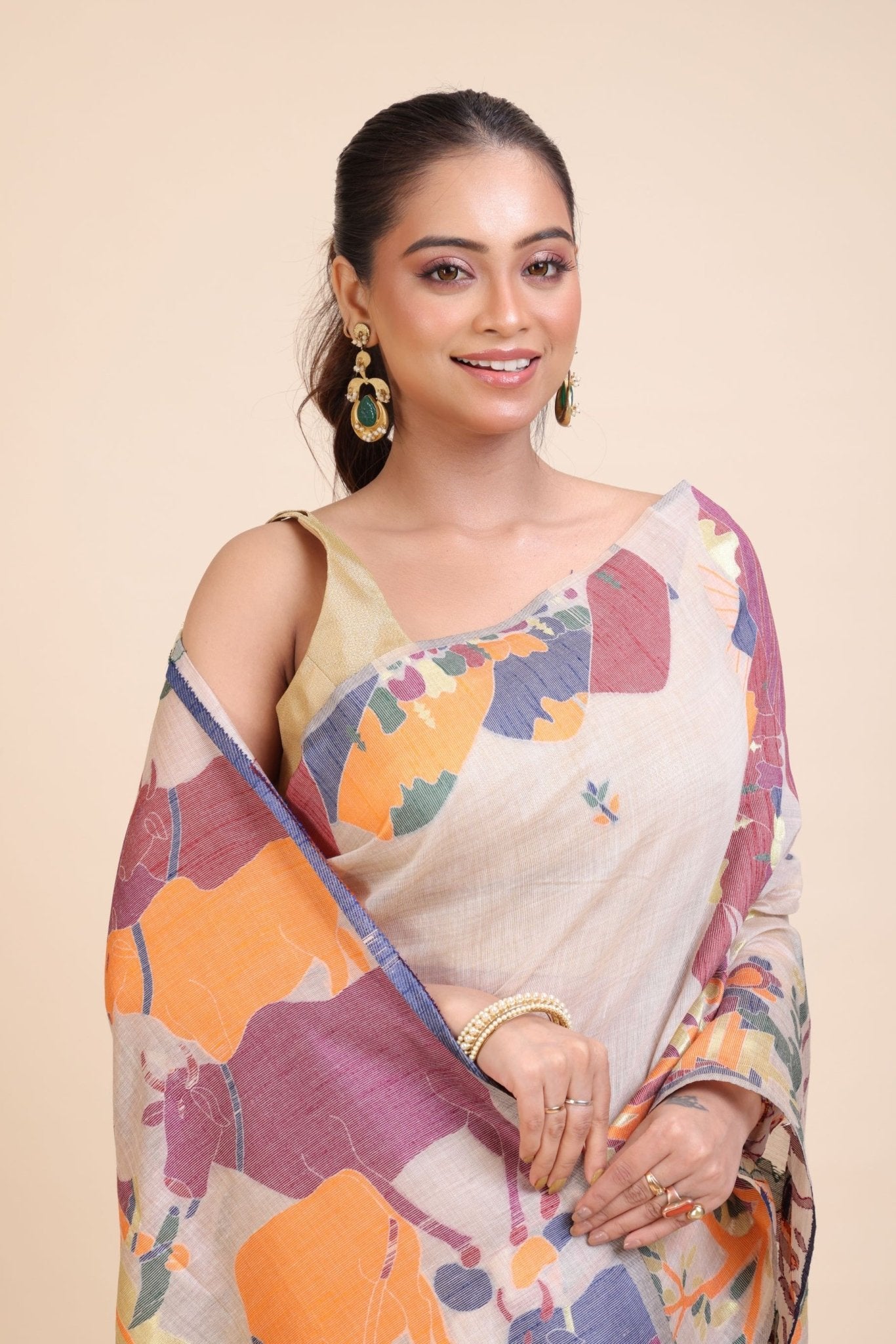 Off White Jamdani Handloom Saree - Anvi Couture