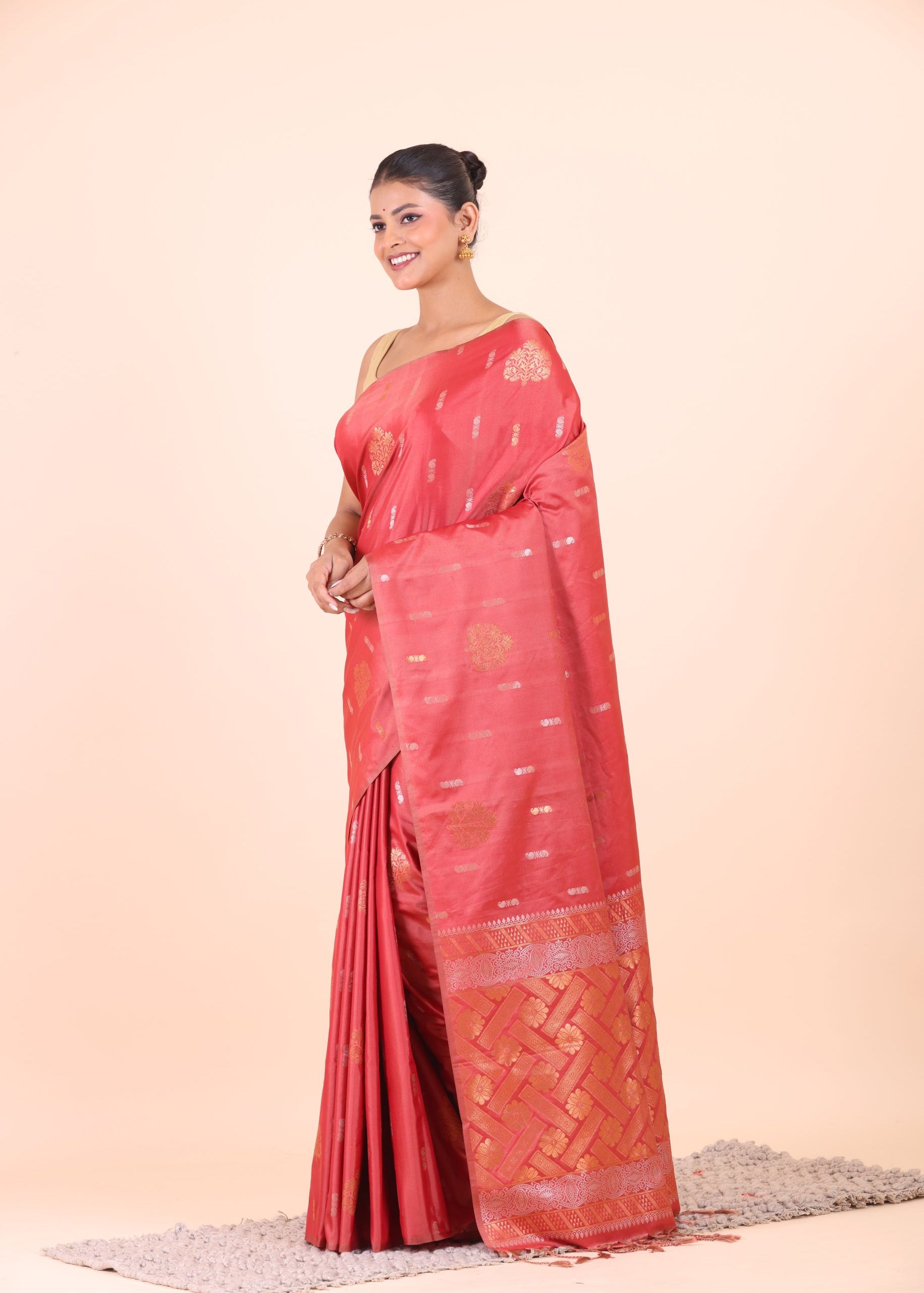 Peach Silk Floral Zari  Woven Saree front