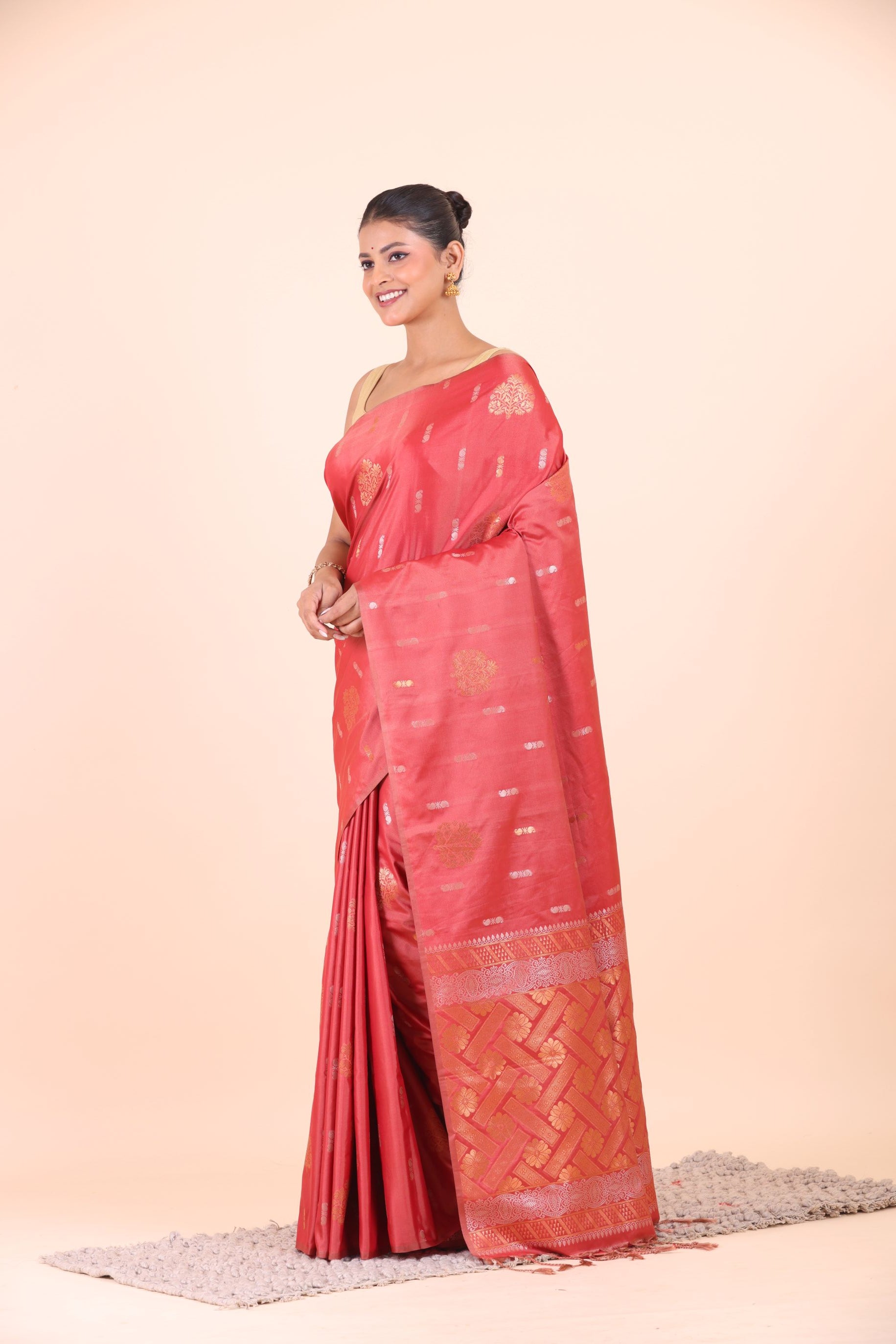 Peach Silk Floral Zari  Woven Saree front