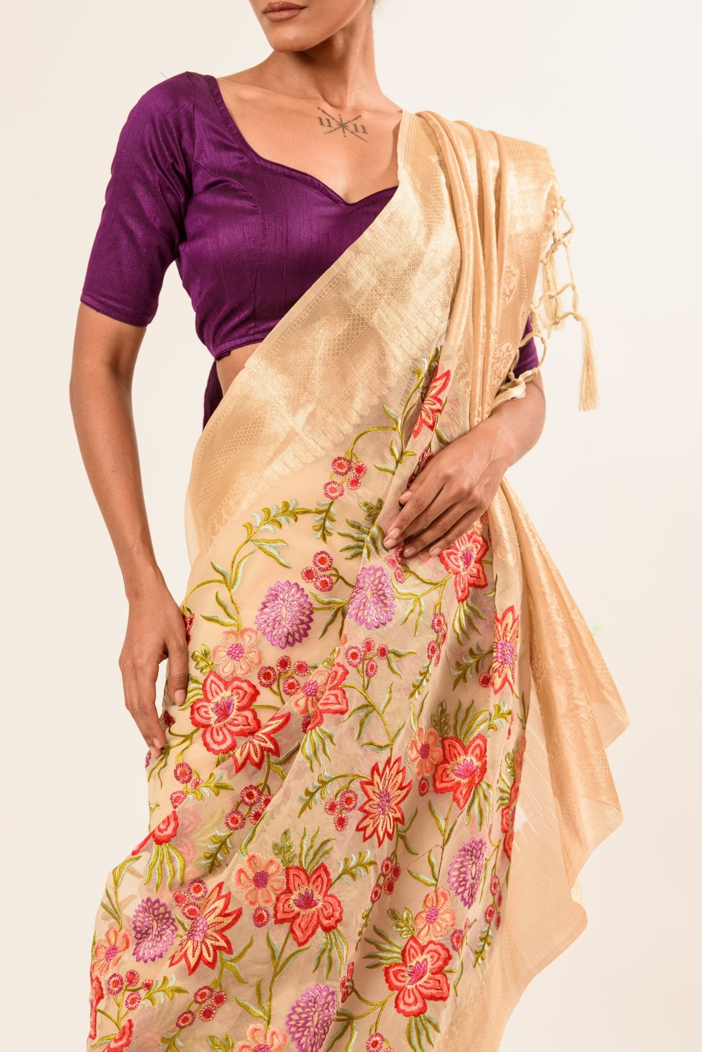 Pearl White Silk Saree in Floral Embroidery work 