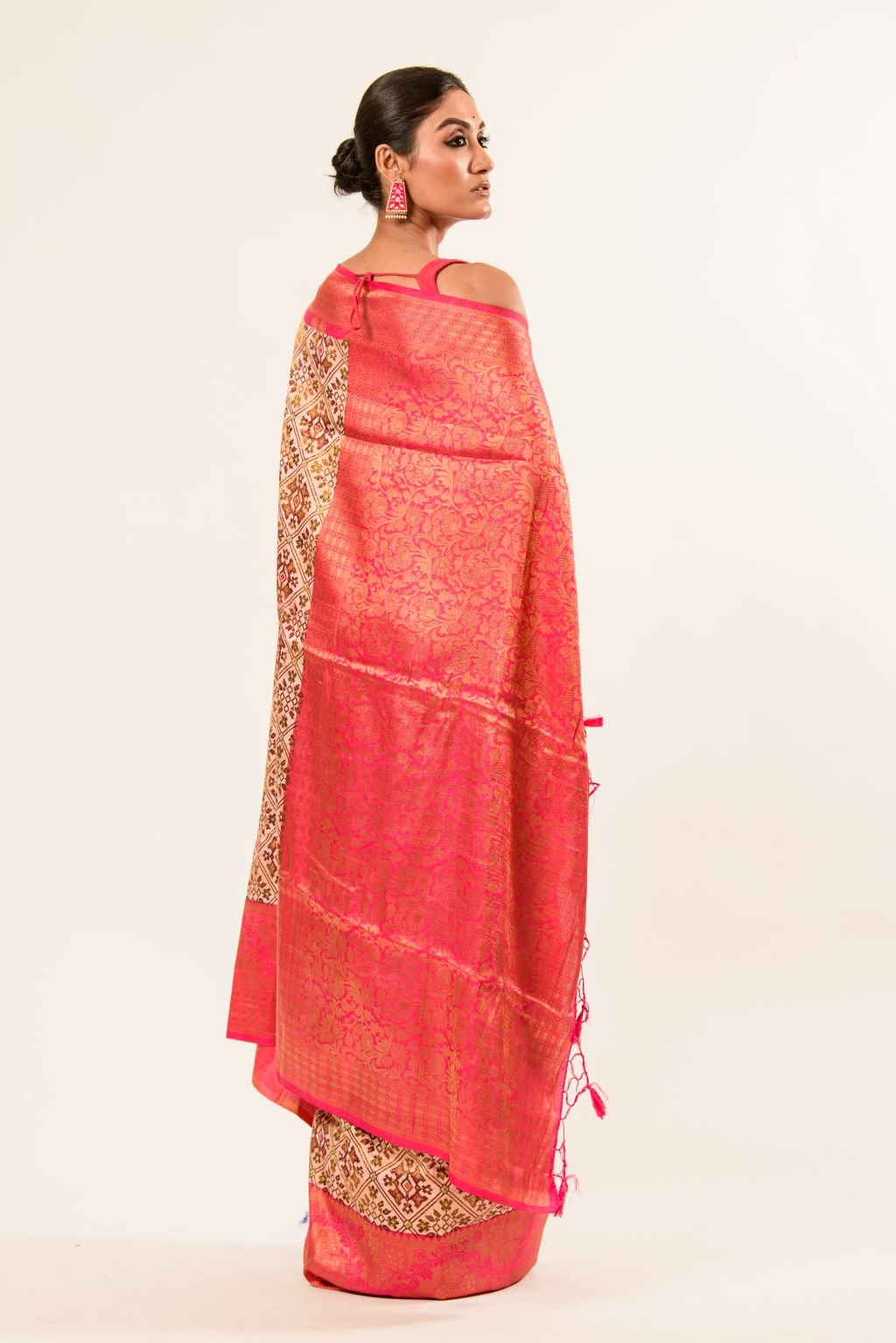 Pearl White and Red Digital PrintedSilk Saree with Unstitch Blouse