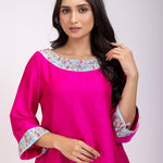 Pink Kurta Set With Embroidered Work Pencil Pant Close Up