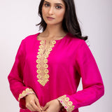 Pink Kurta Set With Golden Embroidery Pencil Pant Close Up